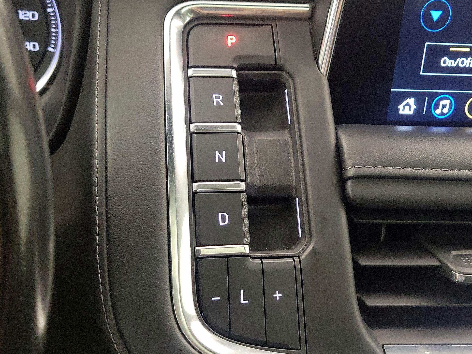 Thumbnail: 2021 Chevrolet Tahoe - 17