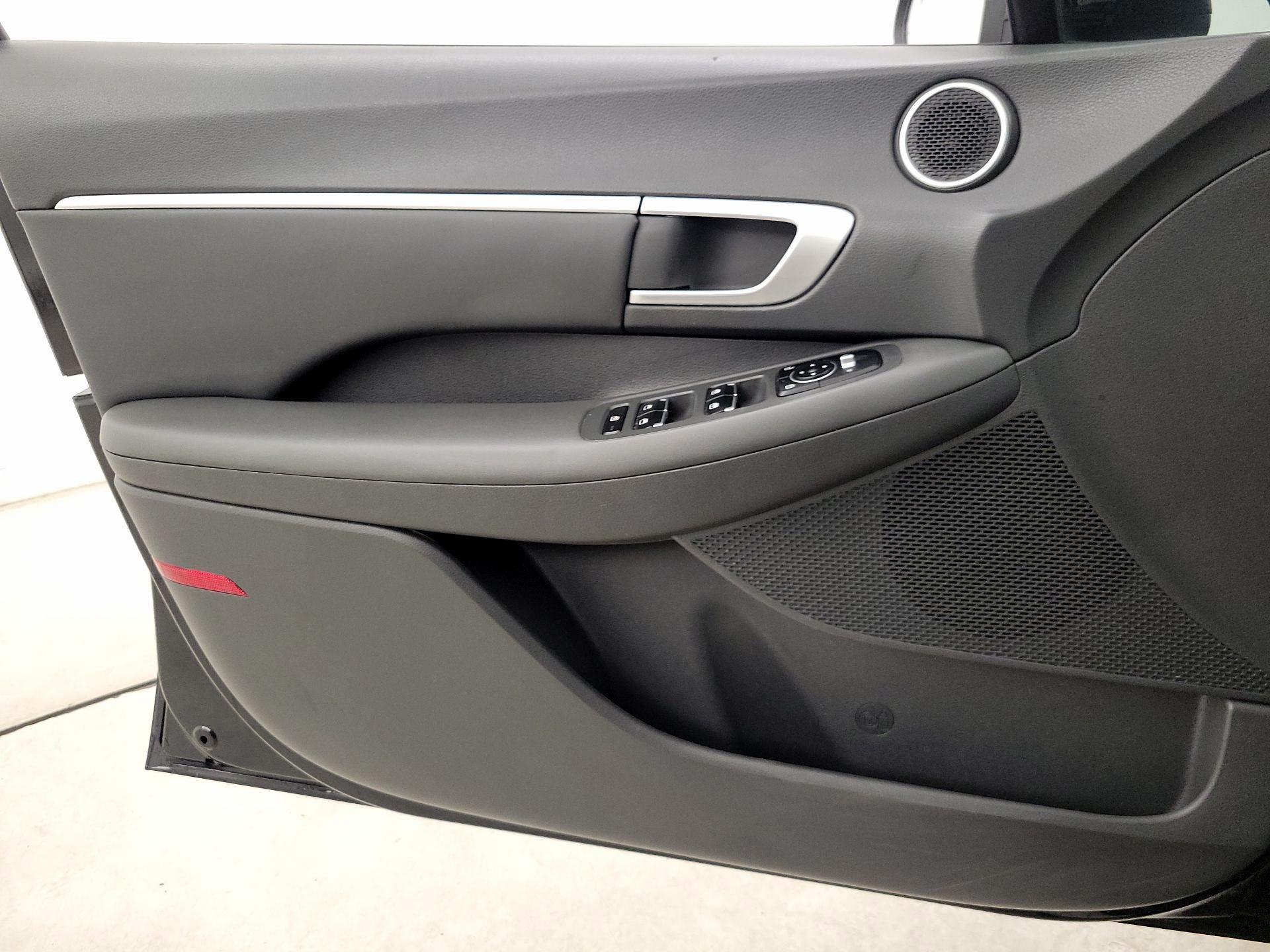 Thumbnail: 2021 Hyundai Sonata - 12