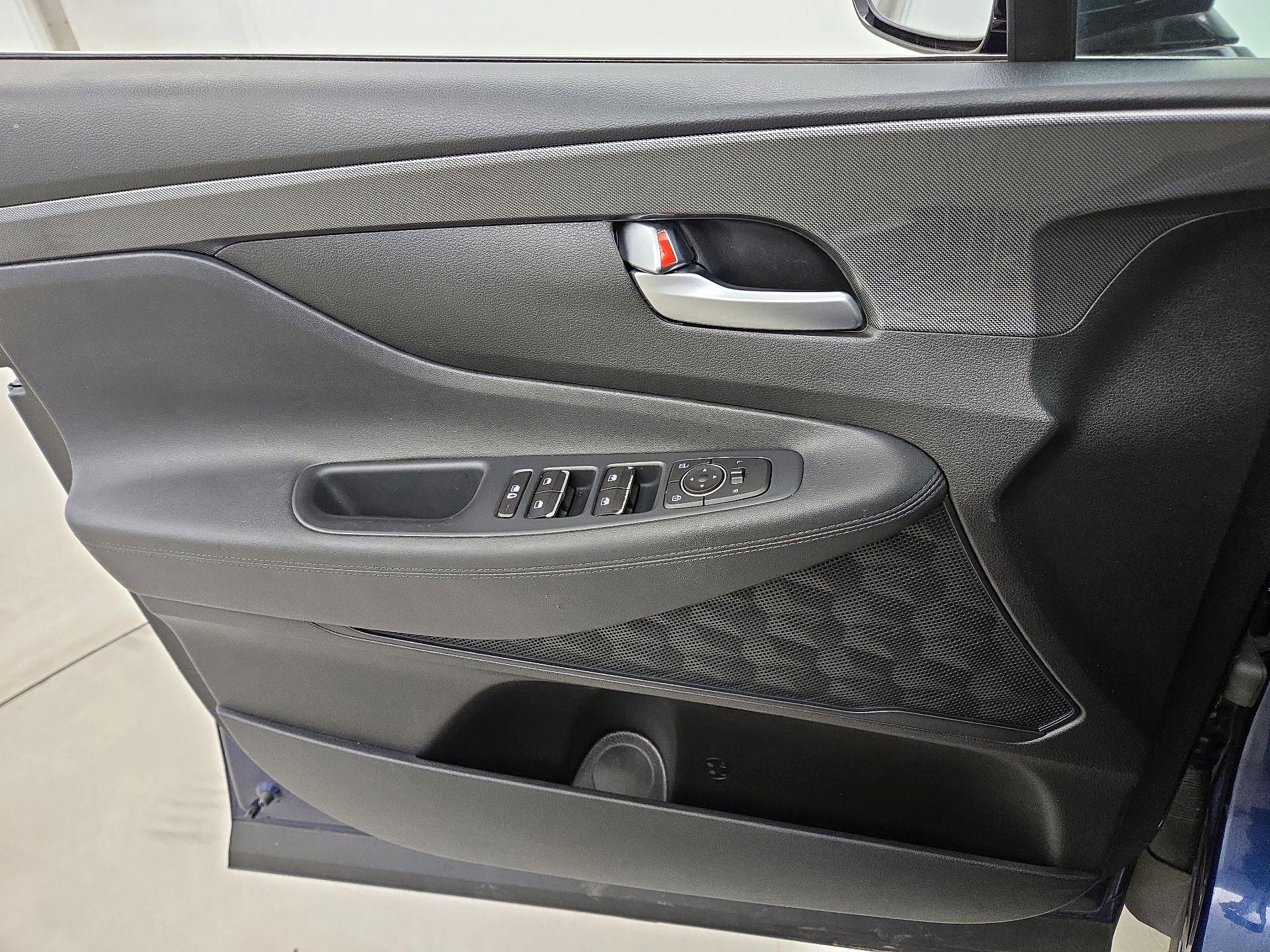 Thumbnail: 2021 Hyundai Santa Fe - 12