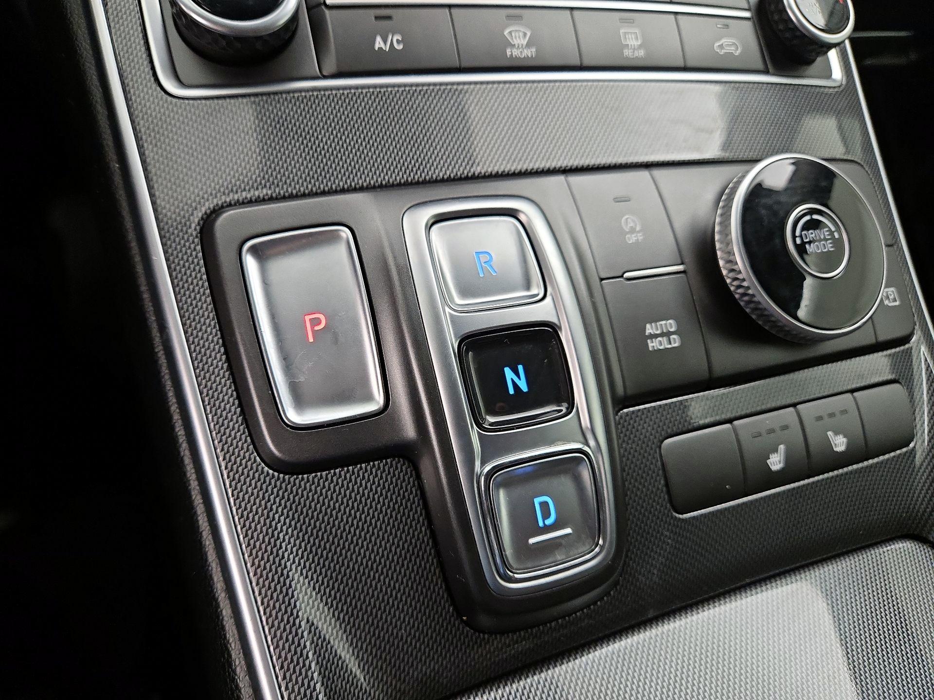 Thumbnail: 2021 Hyundai Santa Fe - 17