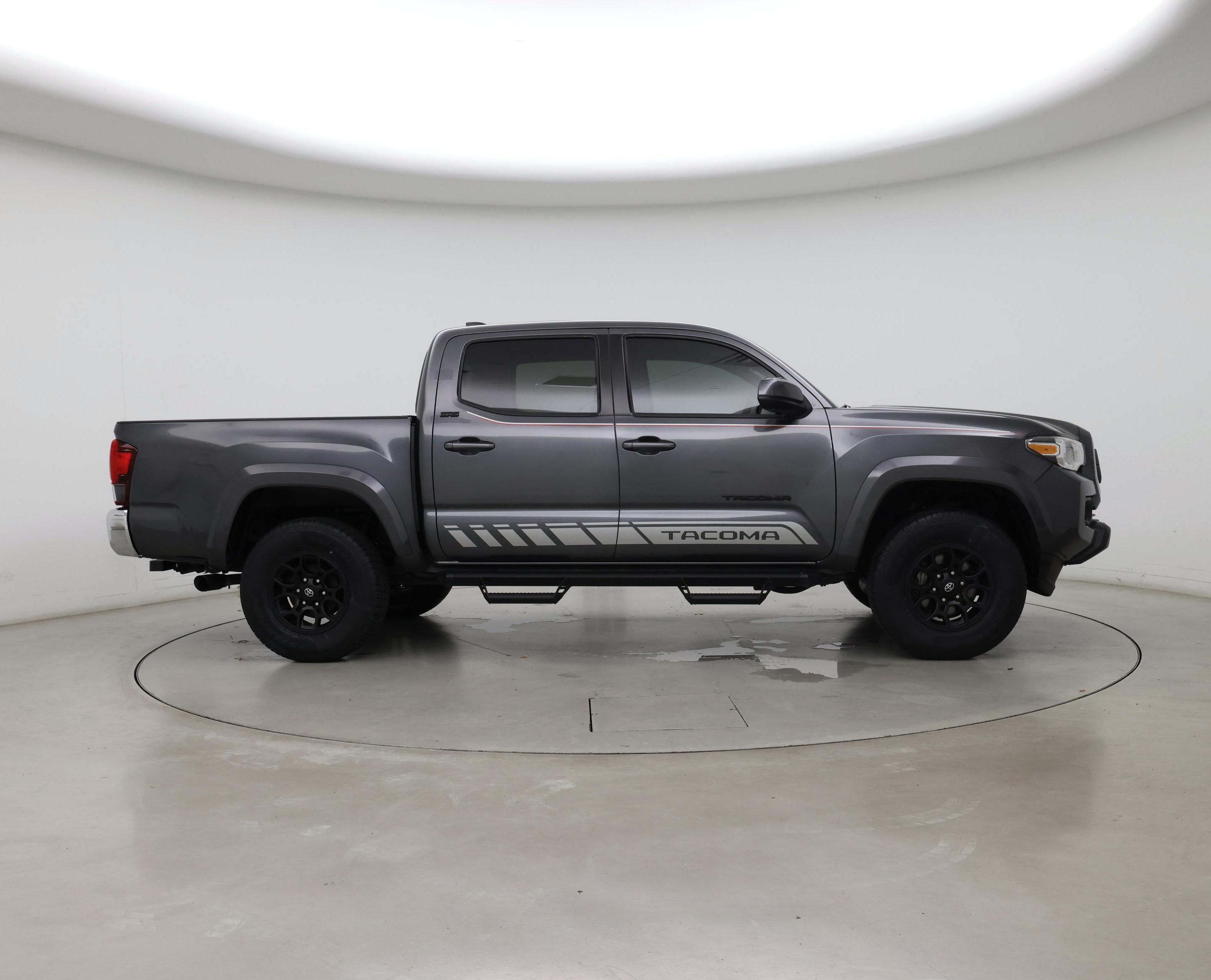 Thumbnail: 2021 Toyota Tacoma - 7