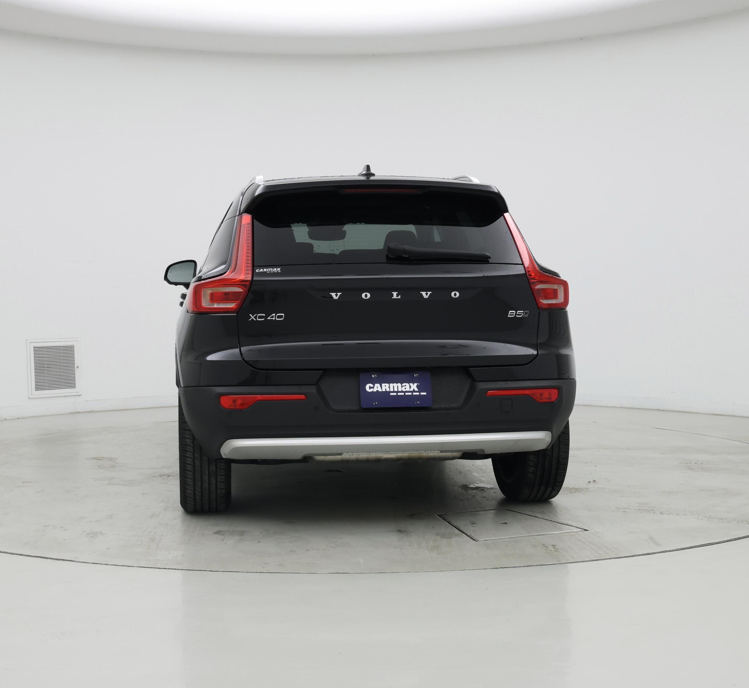 Thumbnail: 2024 Volvo XC40 - 6
