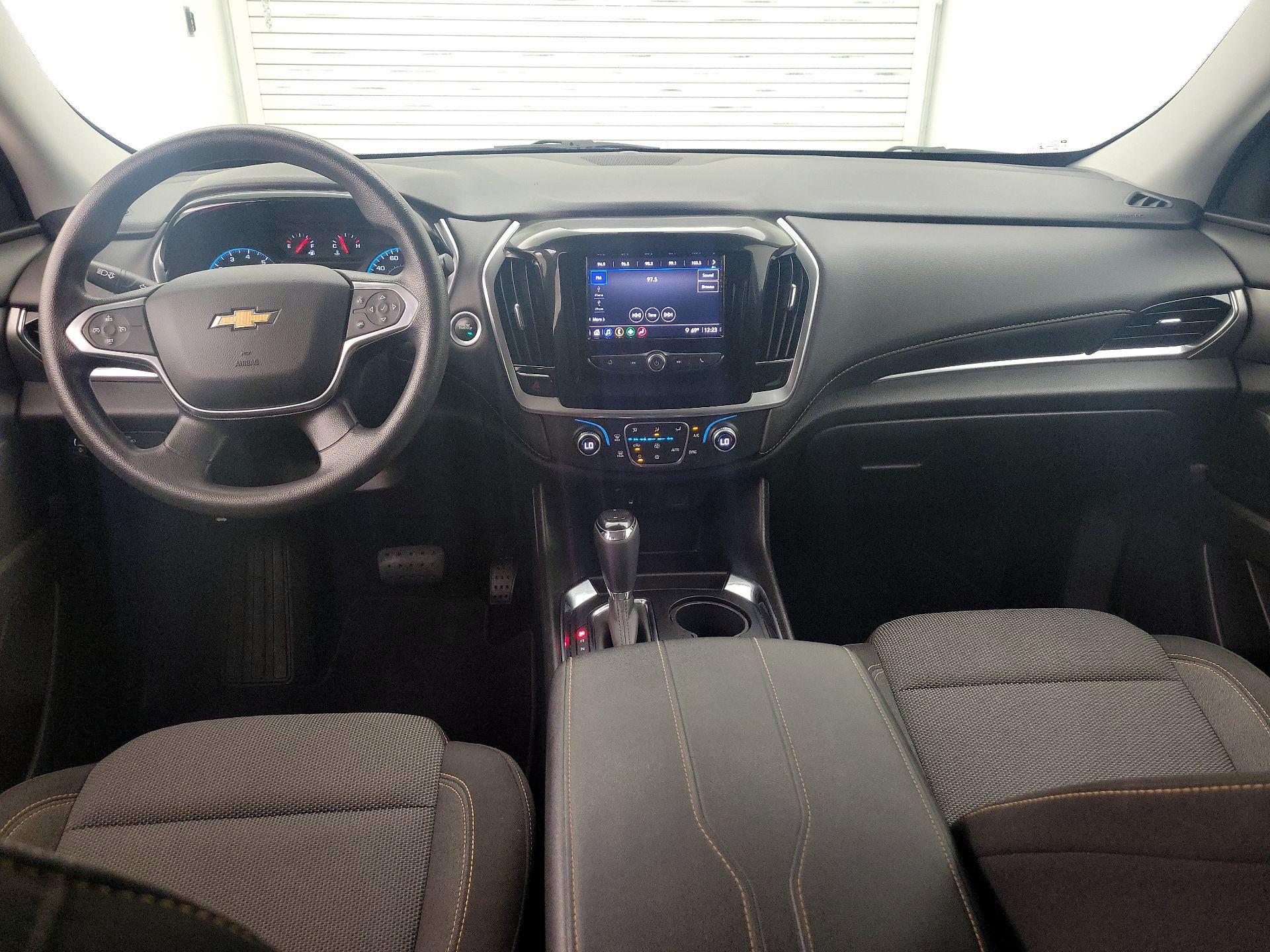 Thumbnail: 2020 Chevrolet Traverse - 9