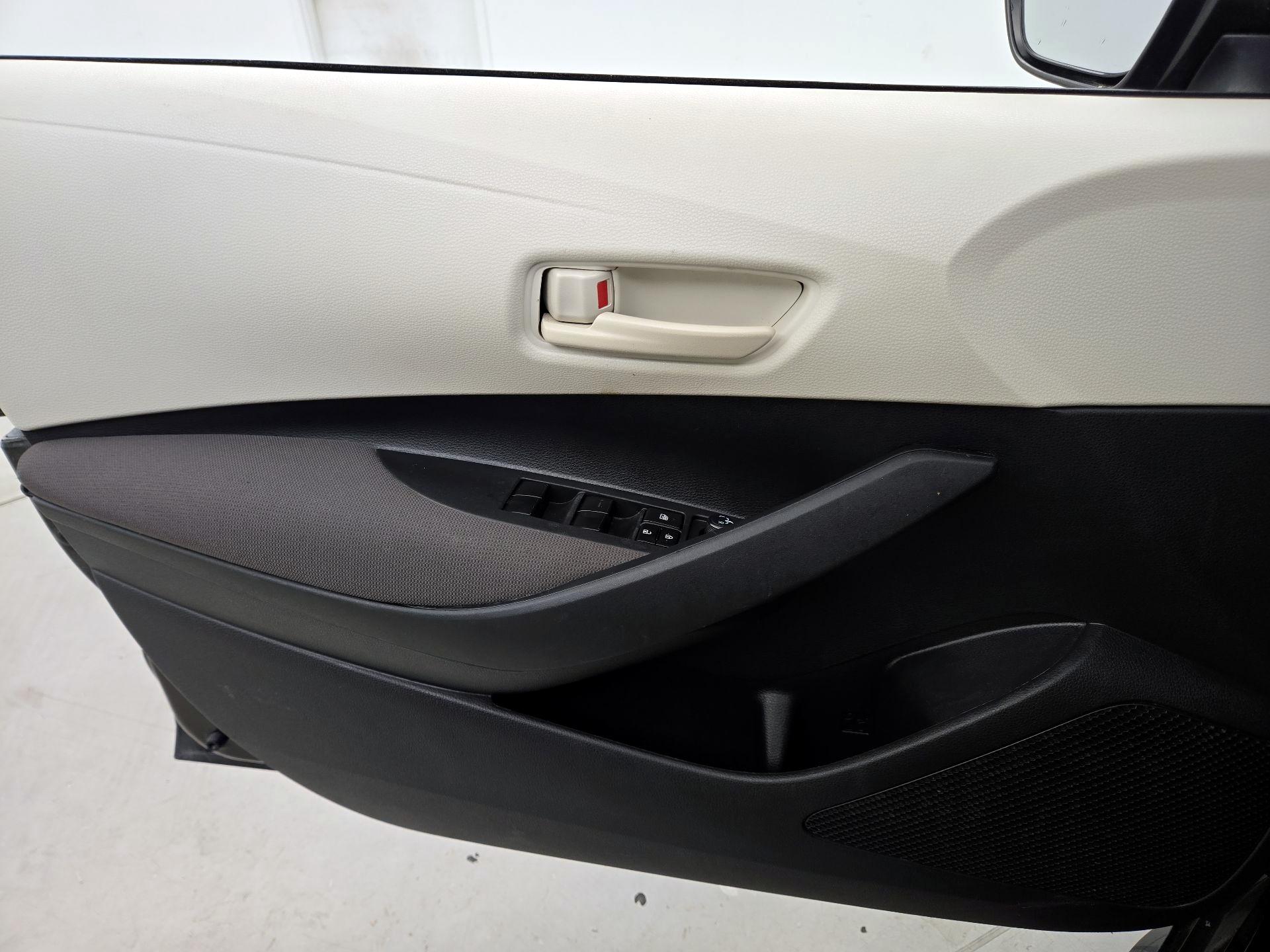 Thumbnail: 2022 Toyota Corolla - 12