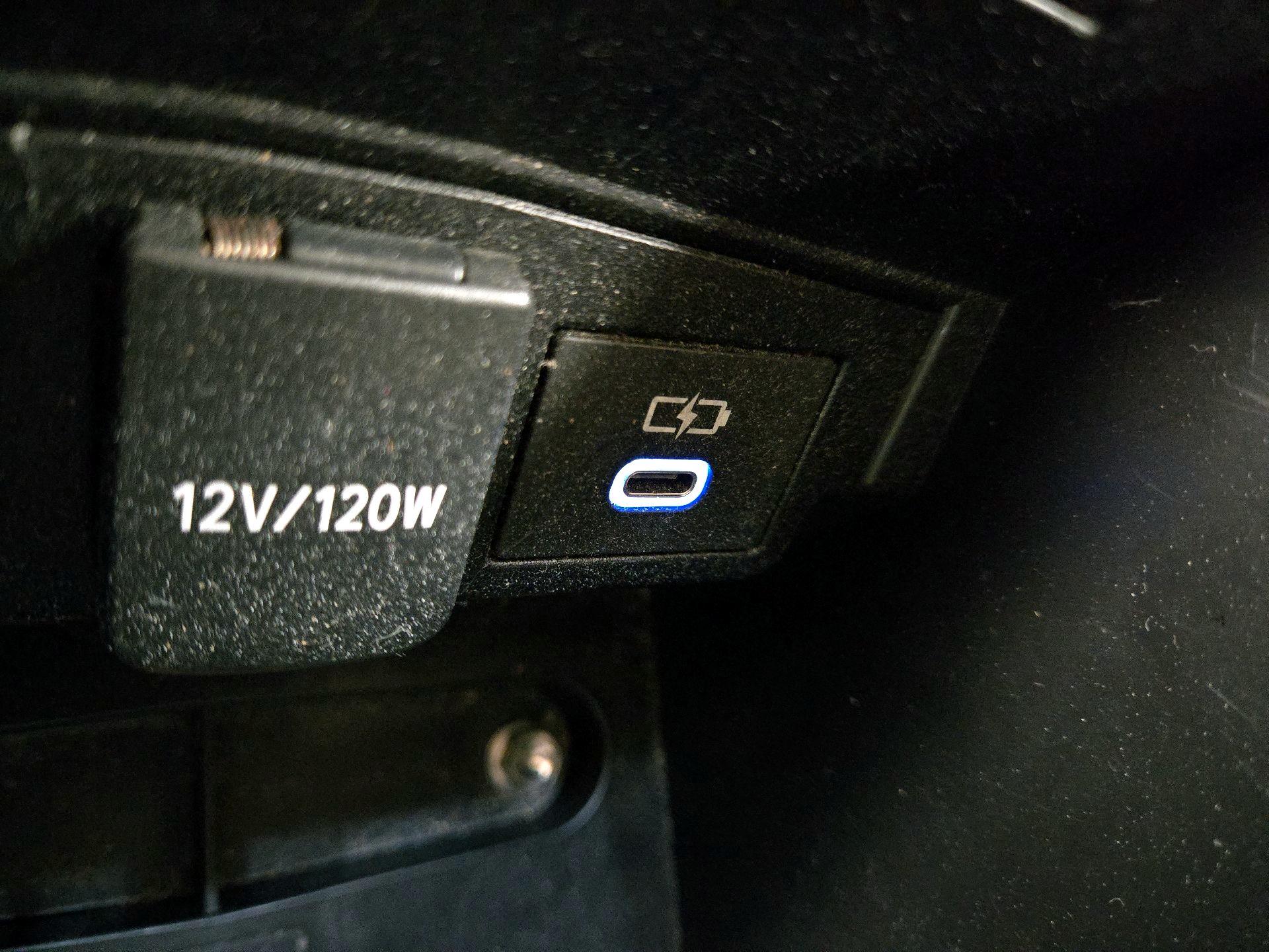 Thumbnail: 2022 Toyota Corolla - 18