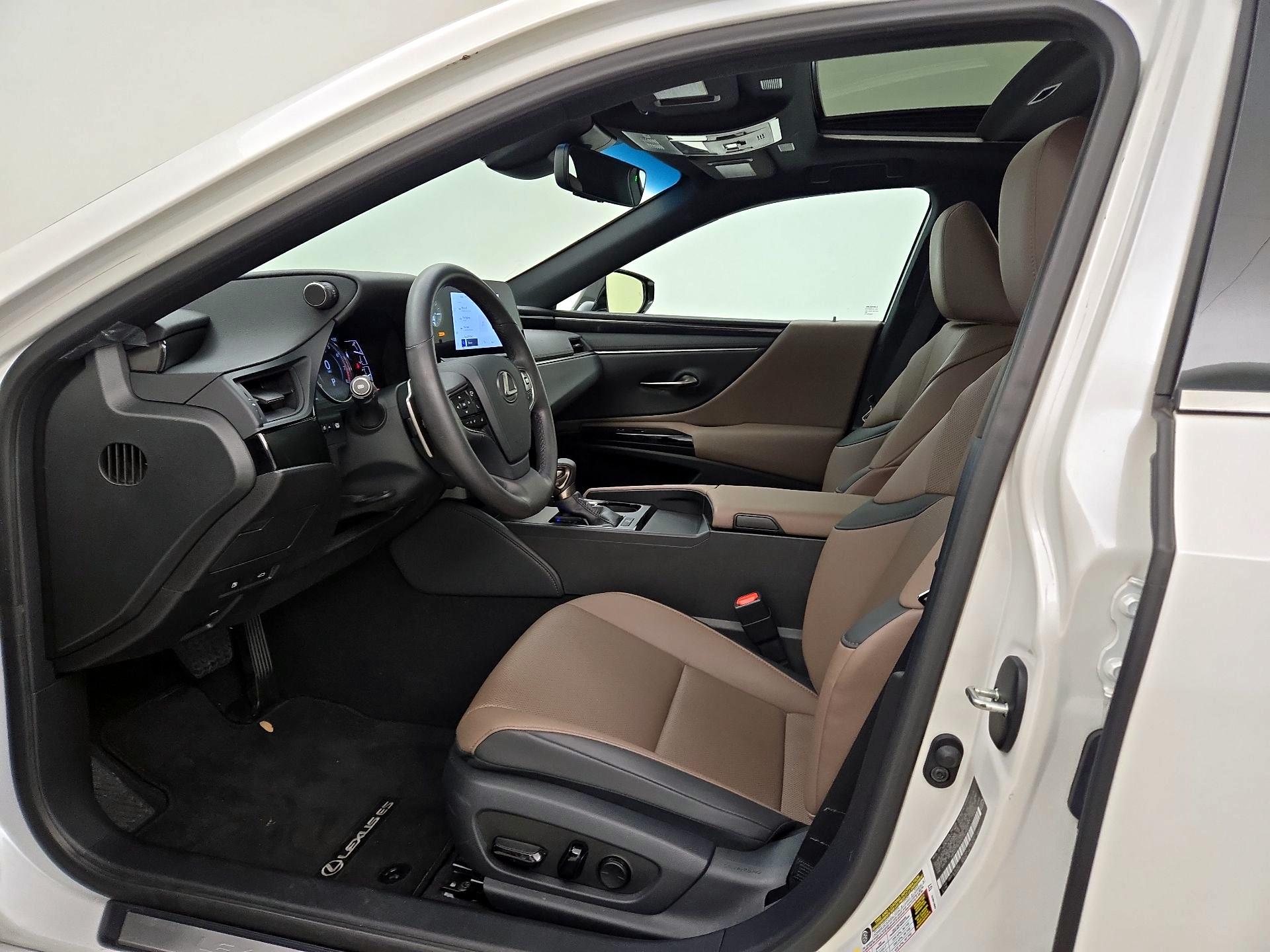 Thumbnail: 2023 Lexus ES - 11