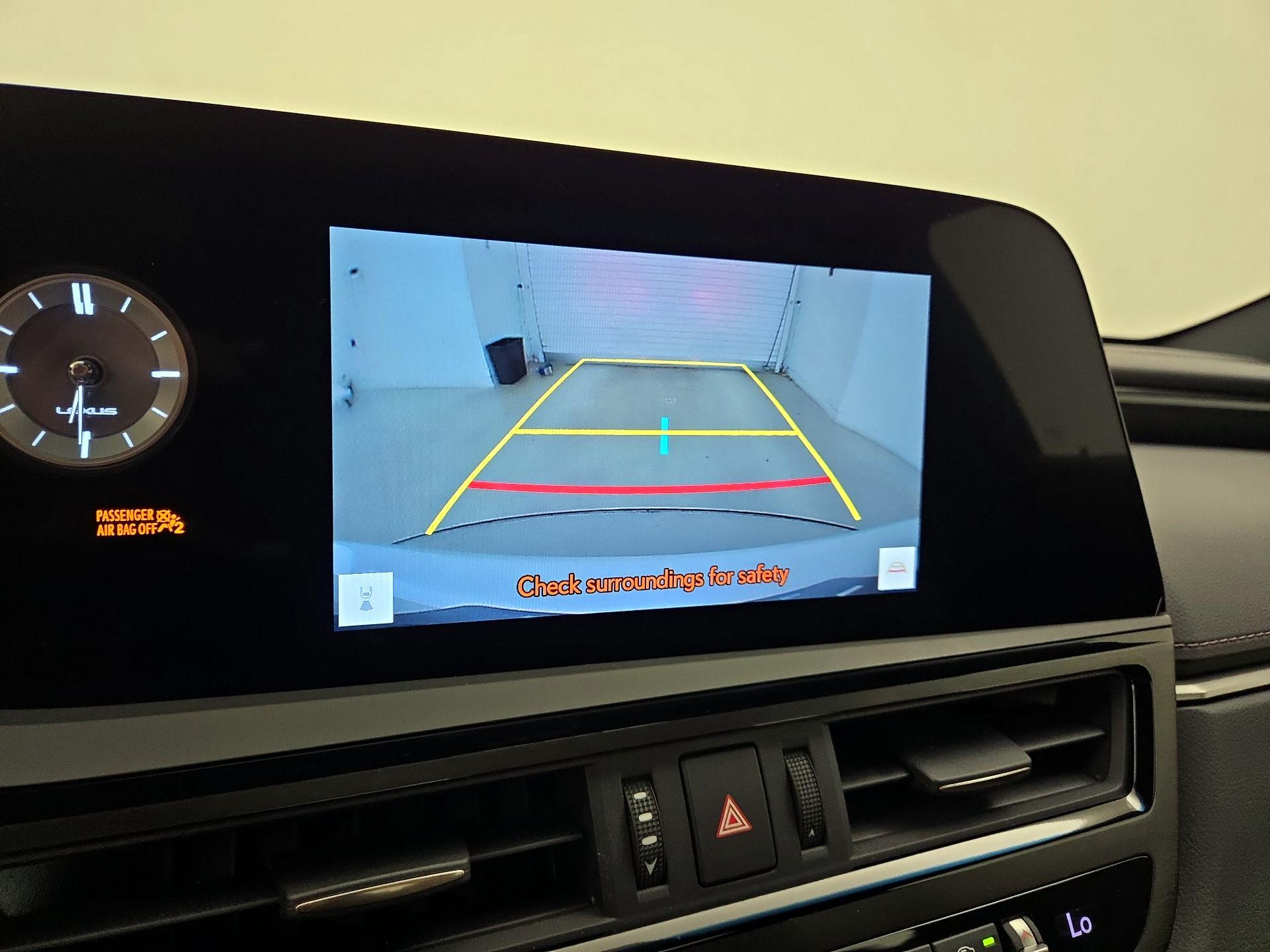 Thumbnail: 2023 Lexus ES - 14