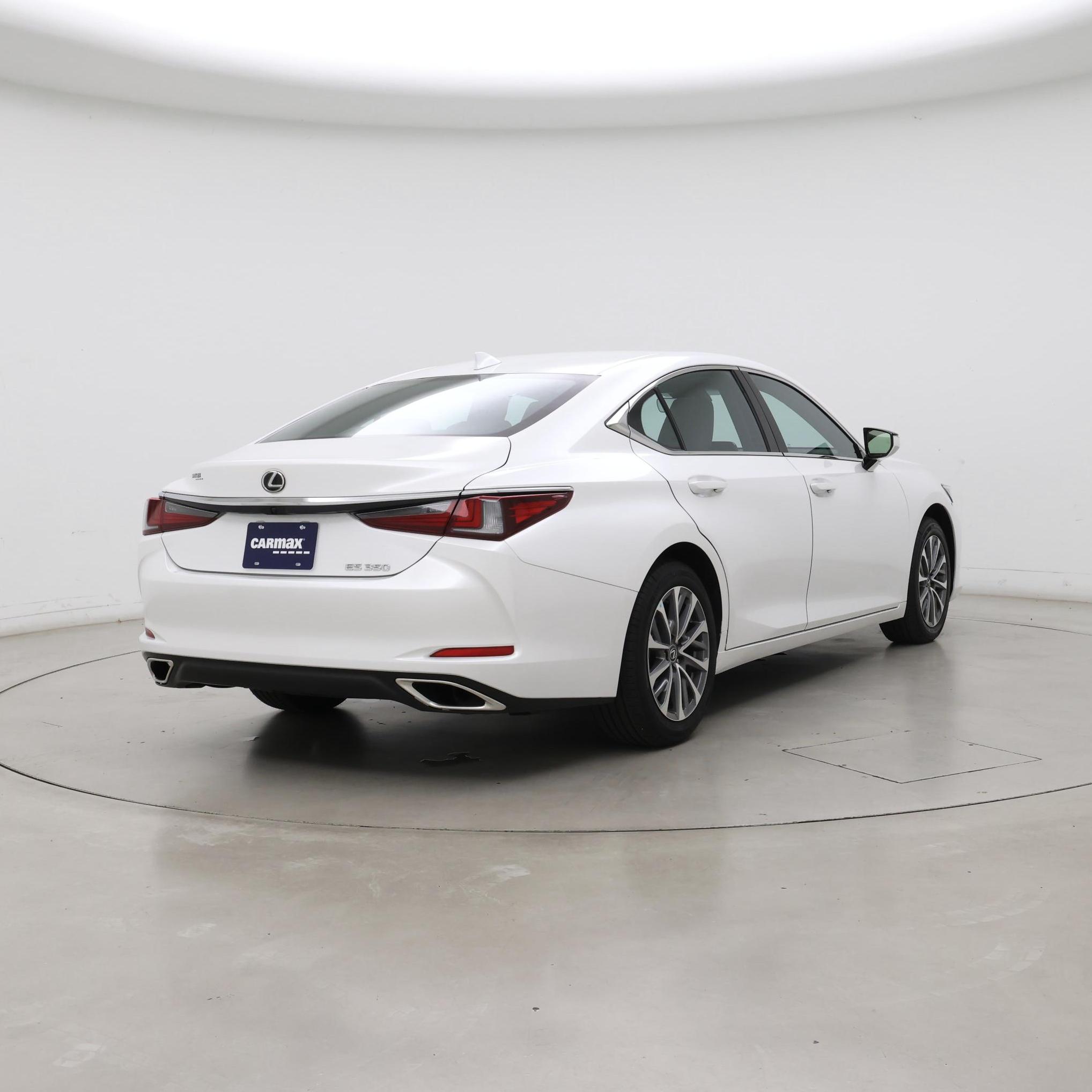 Thumbnail: 2023 Lexus ES - 8