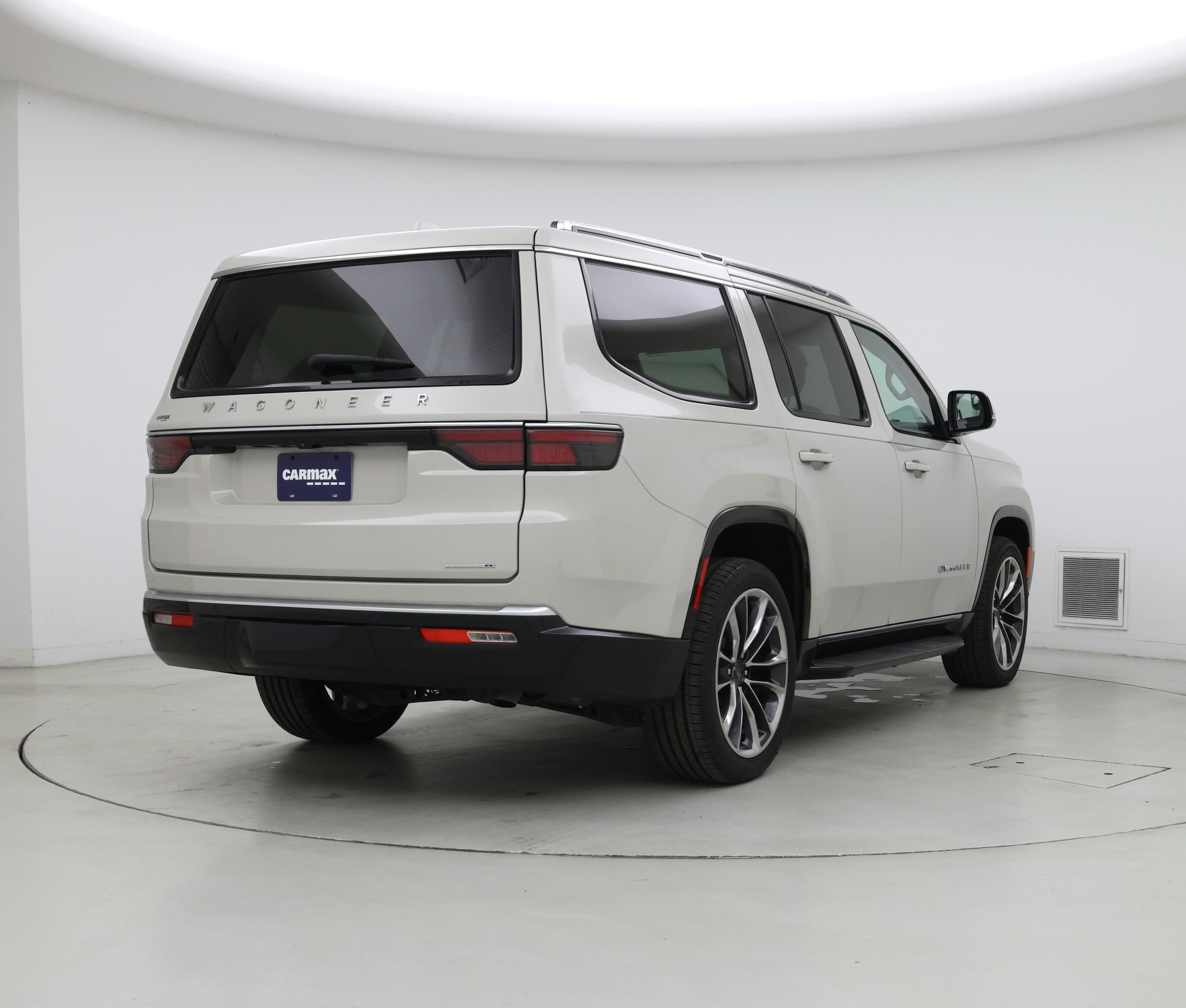 Thumbnail: 2022 Jeep Wagoneer - 8