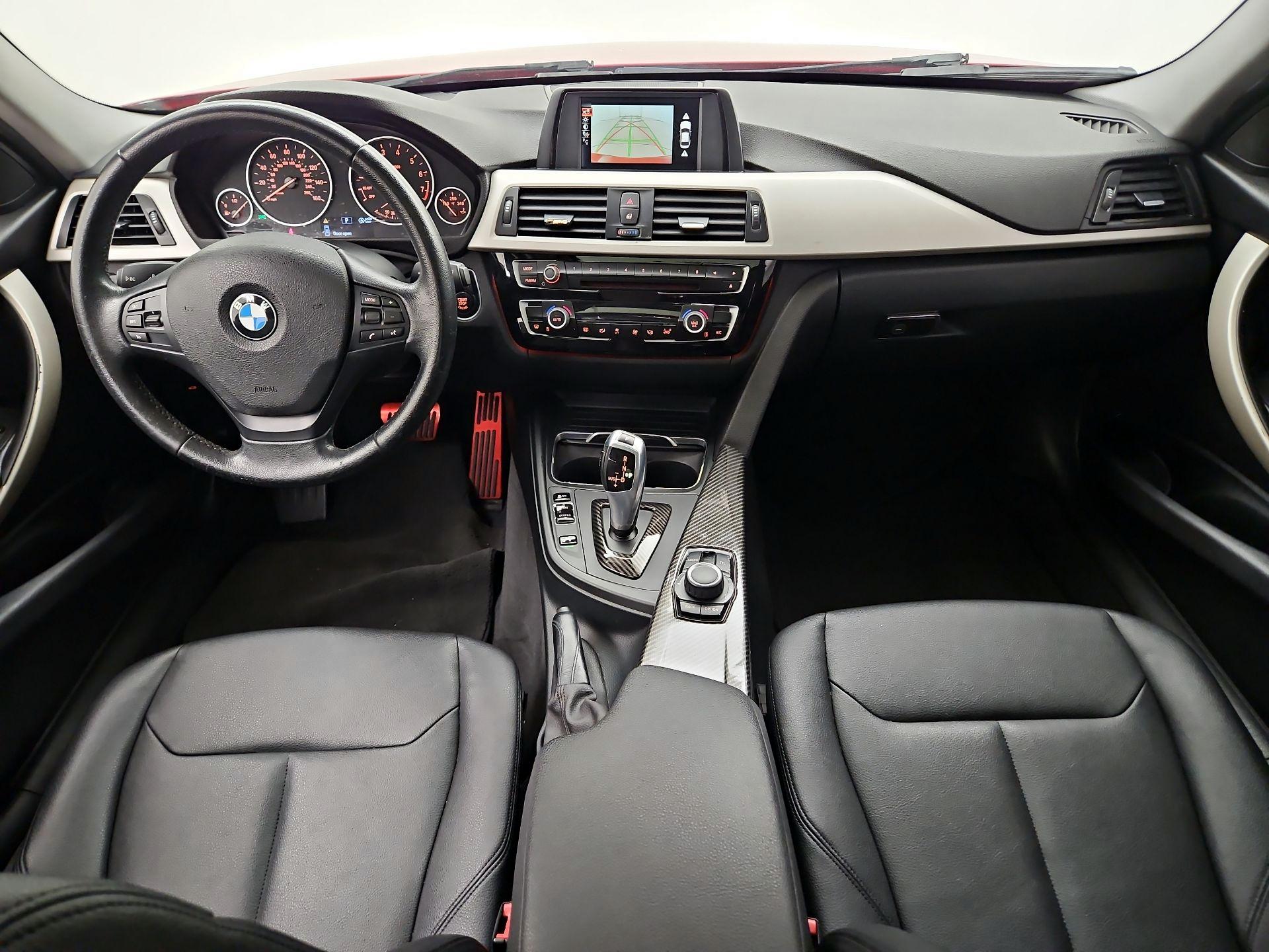 Thumbnail: 2016 BMW 3 Series - 9