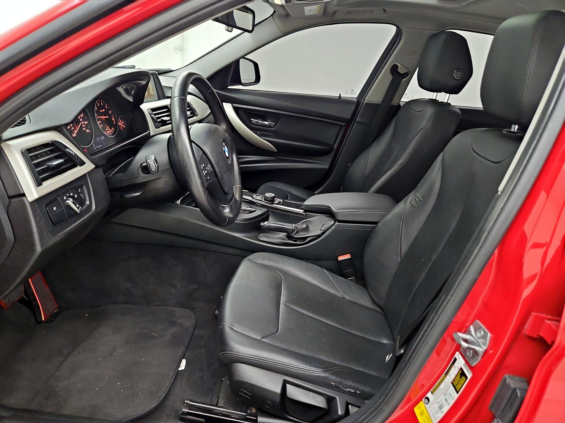 Thumbnail: 2016 BMW 3 Series - 11