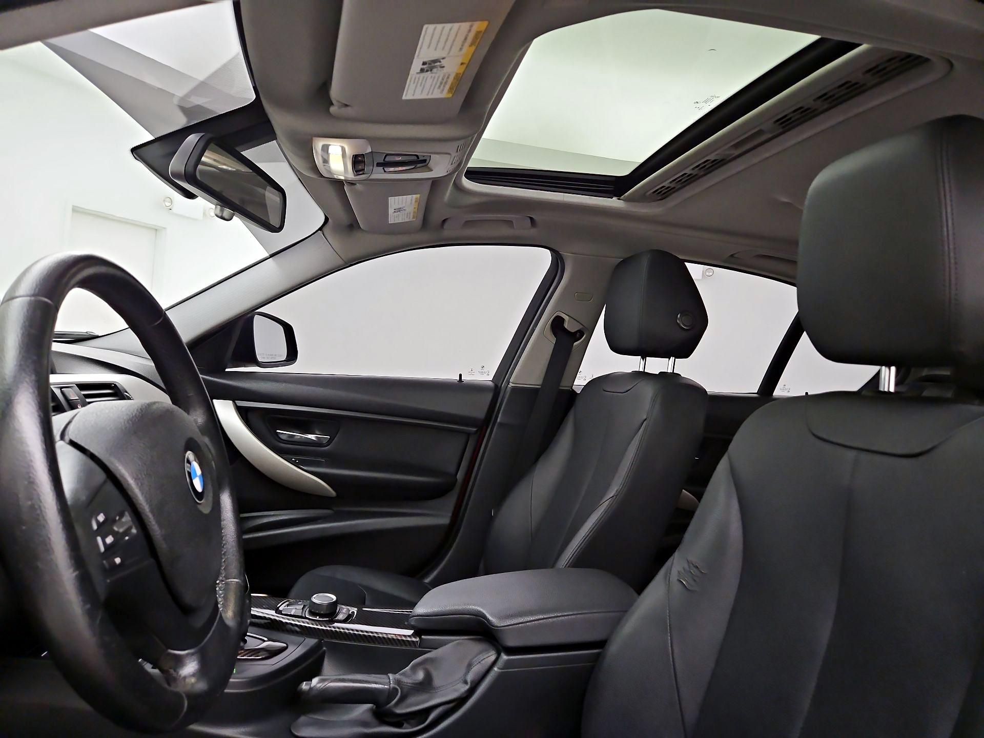 Thumbnail: 2016 BMW 3 Series - 19