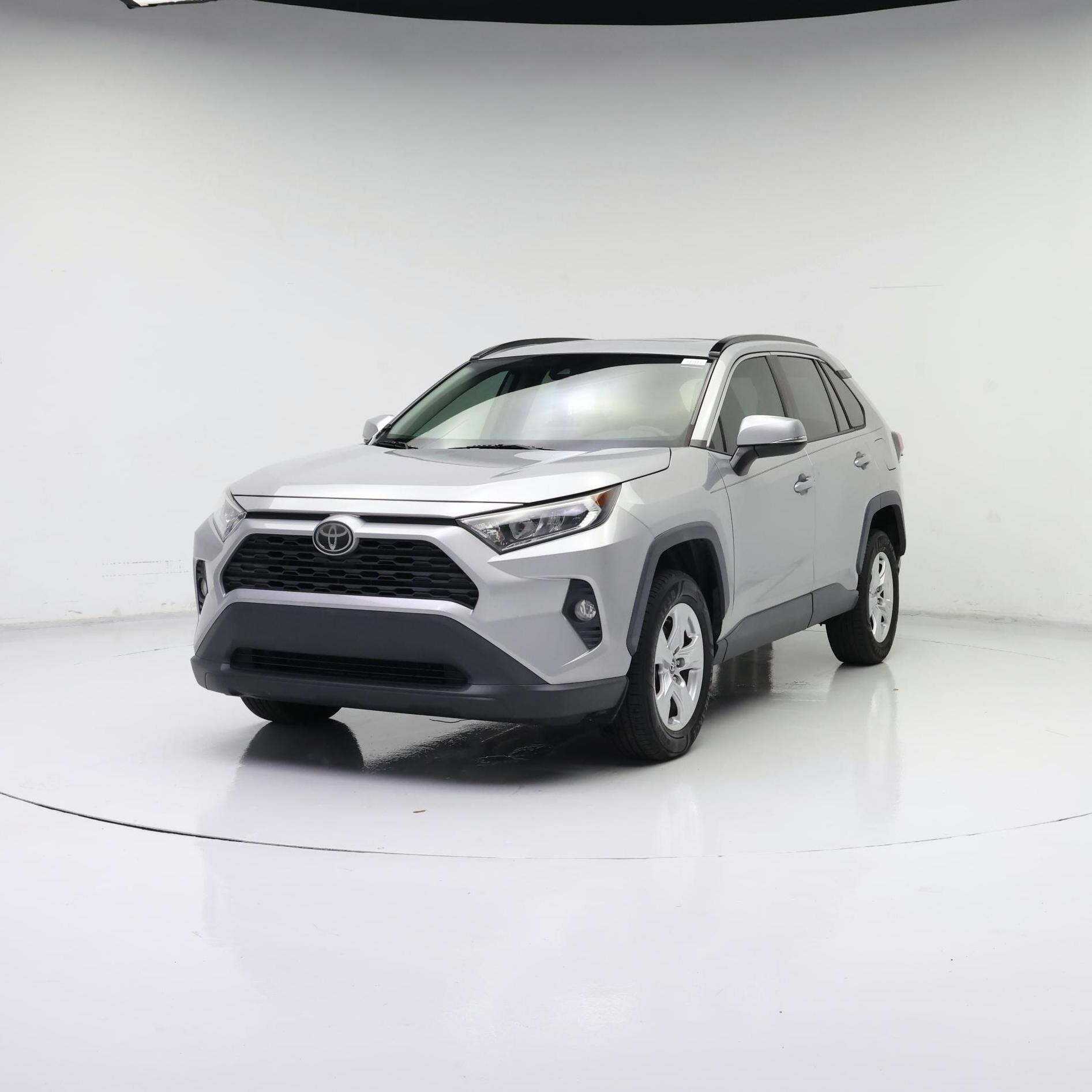 Thumbnail: 2019 Toyota RAV4 - 4