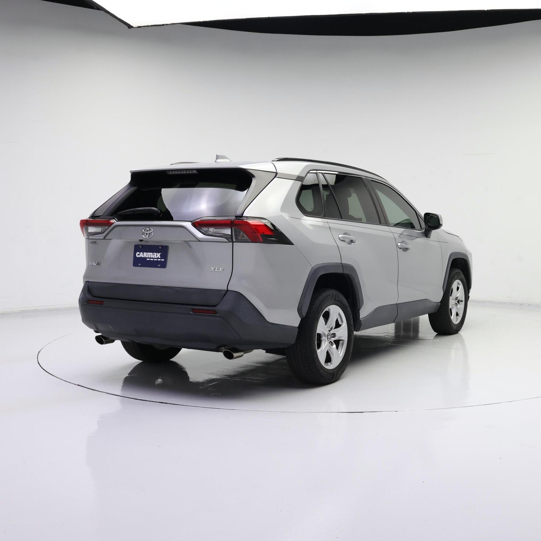 Thumbnail: 2019 Toyota RAV4 - 8