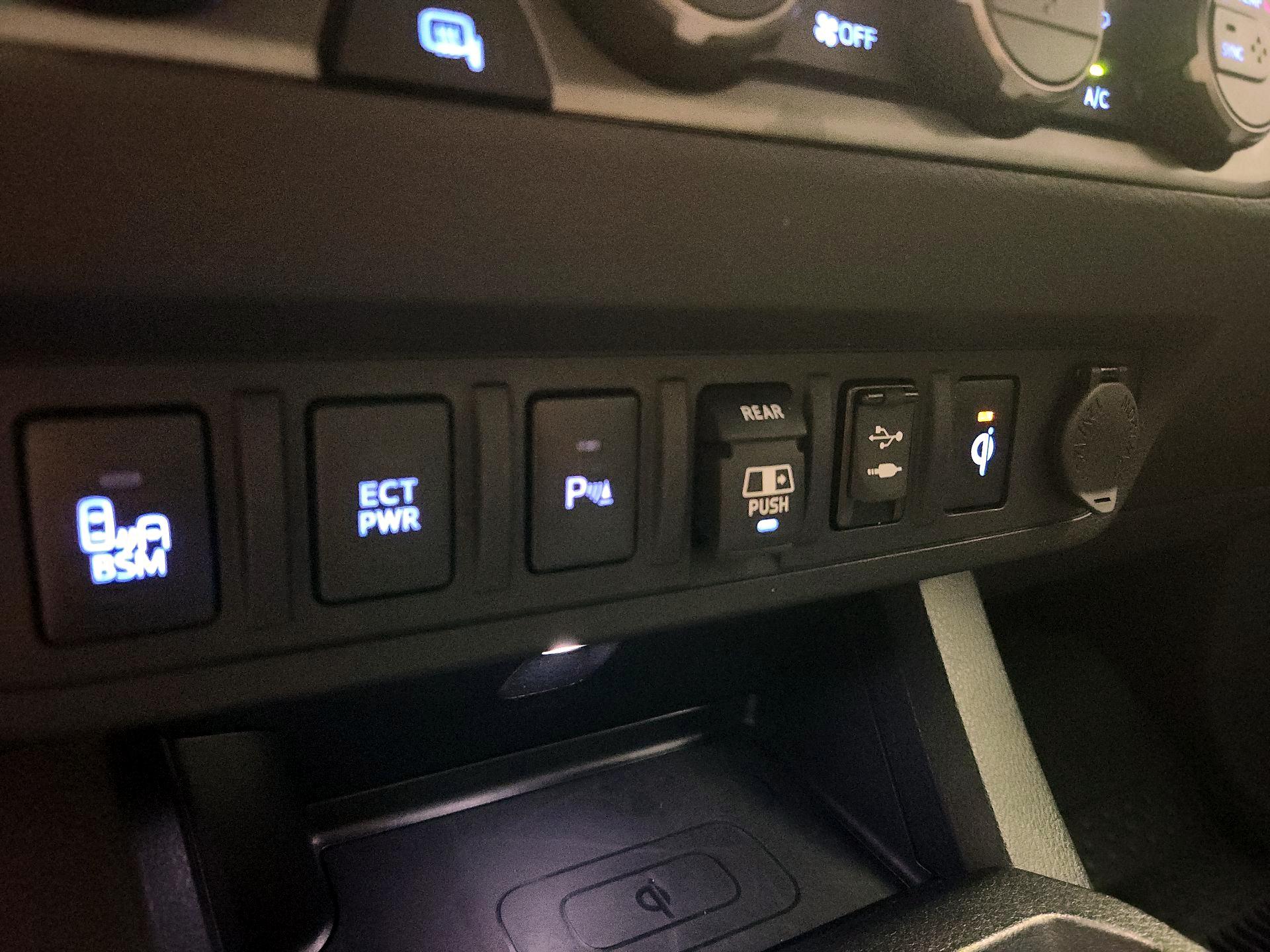 Thumbnail: 2019 Toyota Tacoma - 19