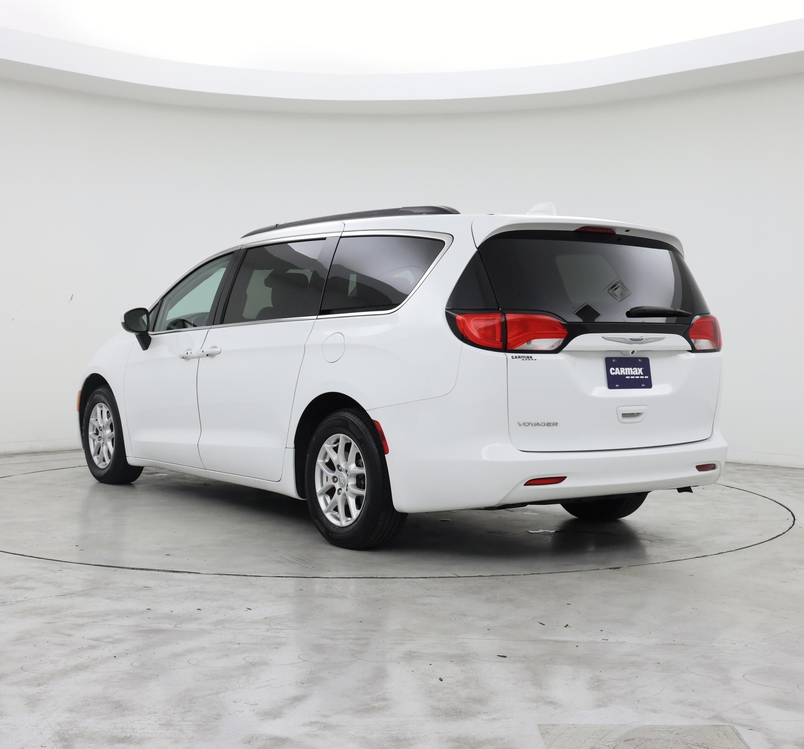 Thumbnail: 2020 Chrysler Voyager - 2