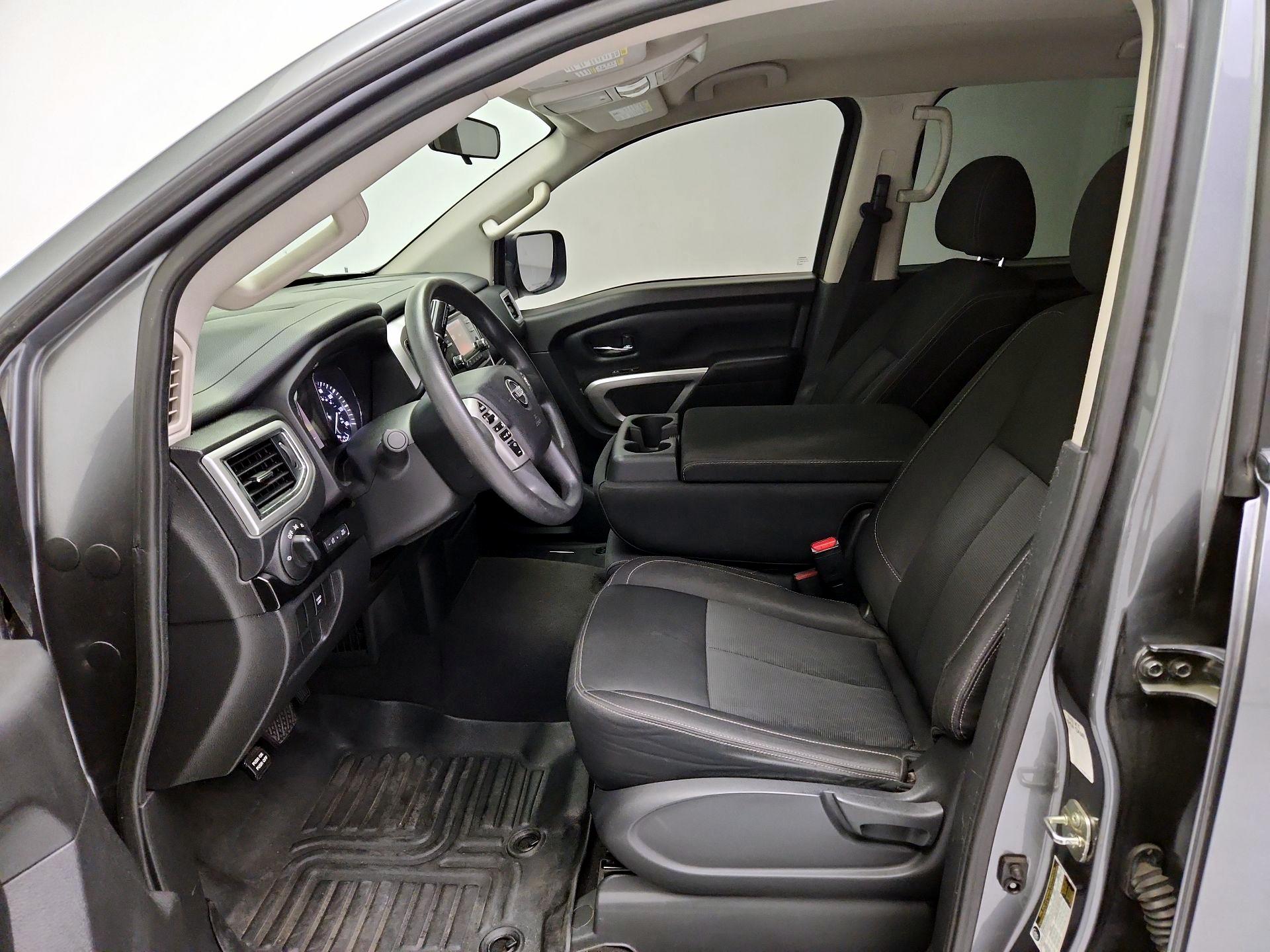 Thumbnail: 2017 Nissan Titan - 11