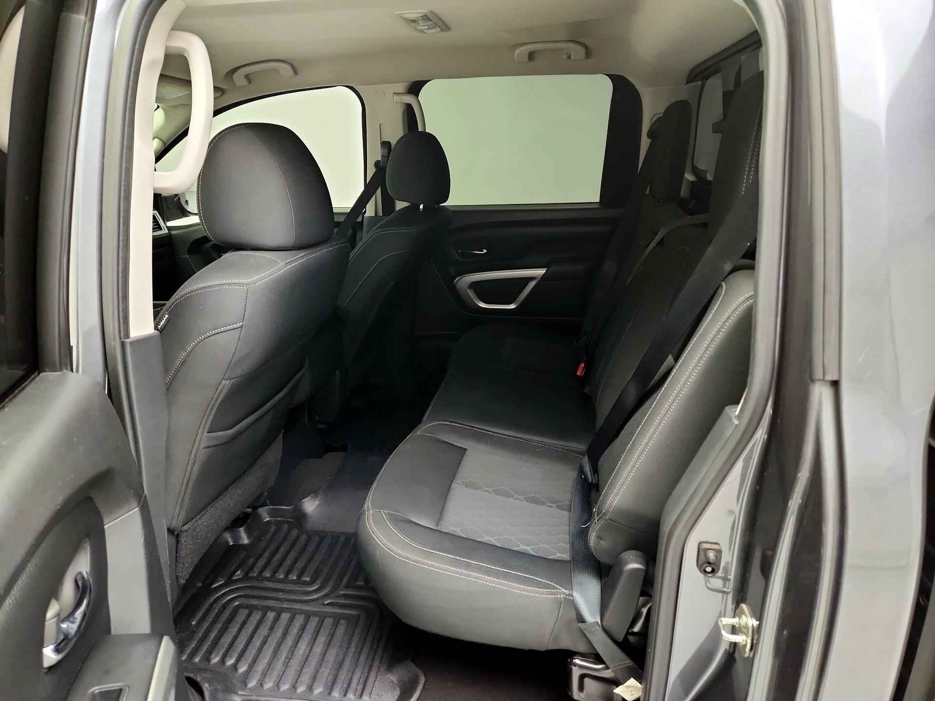 Thumbnail: 2017 Nissan Titan - 18