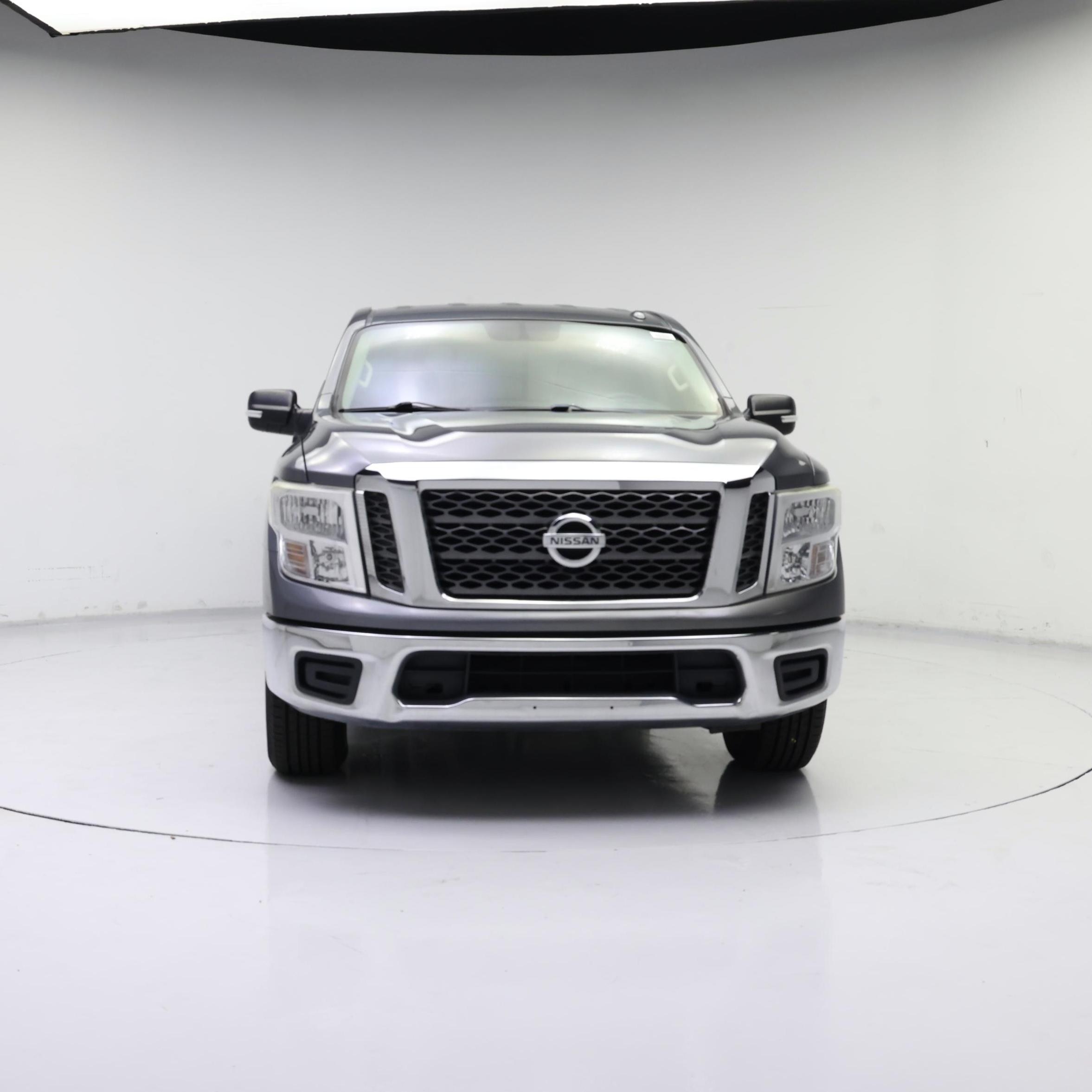 Thumbnail: 2017 Nissan Titan - 5