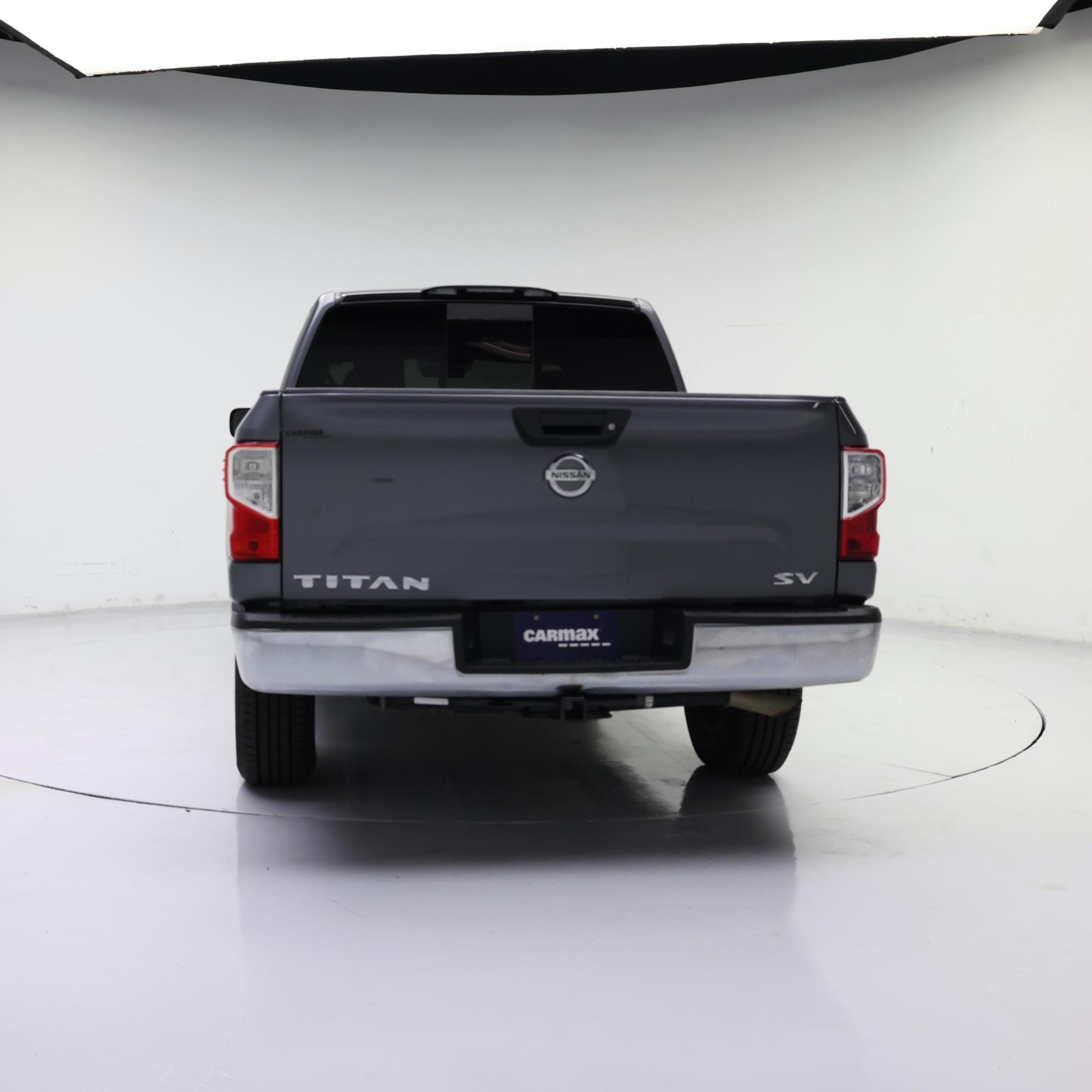 Thumbnail: 2017 Nissan Titan - 6