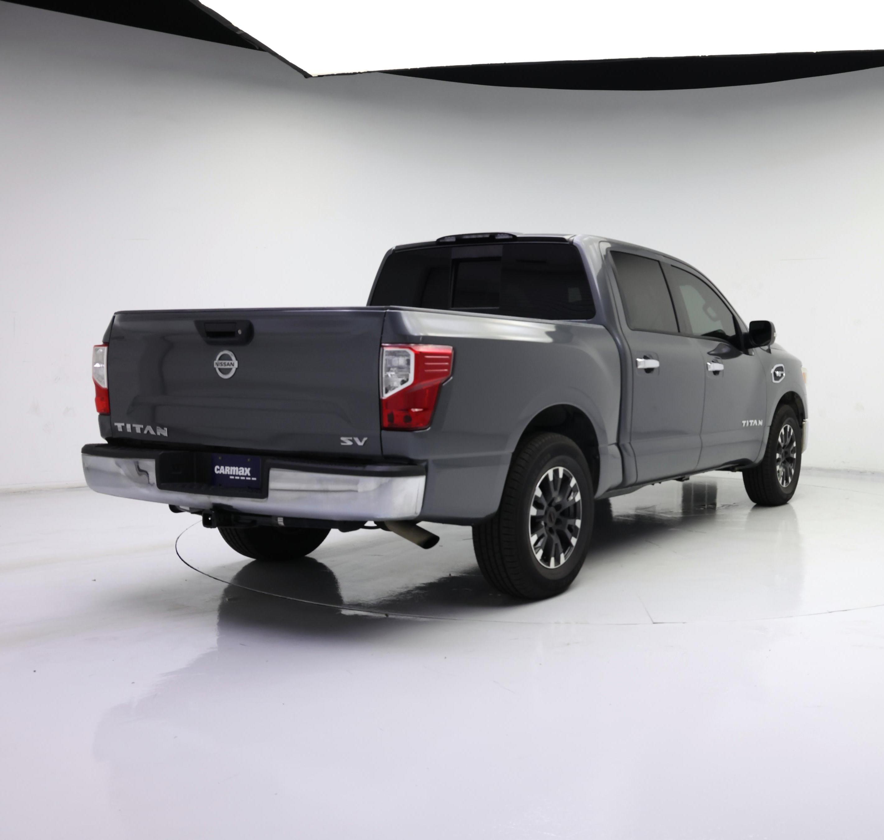 Thumbnail: 2017 Nissan Titan - 8