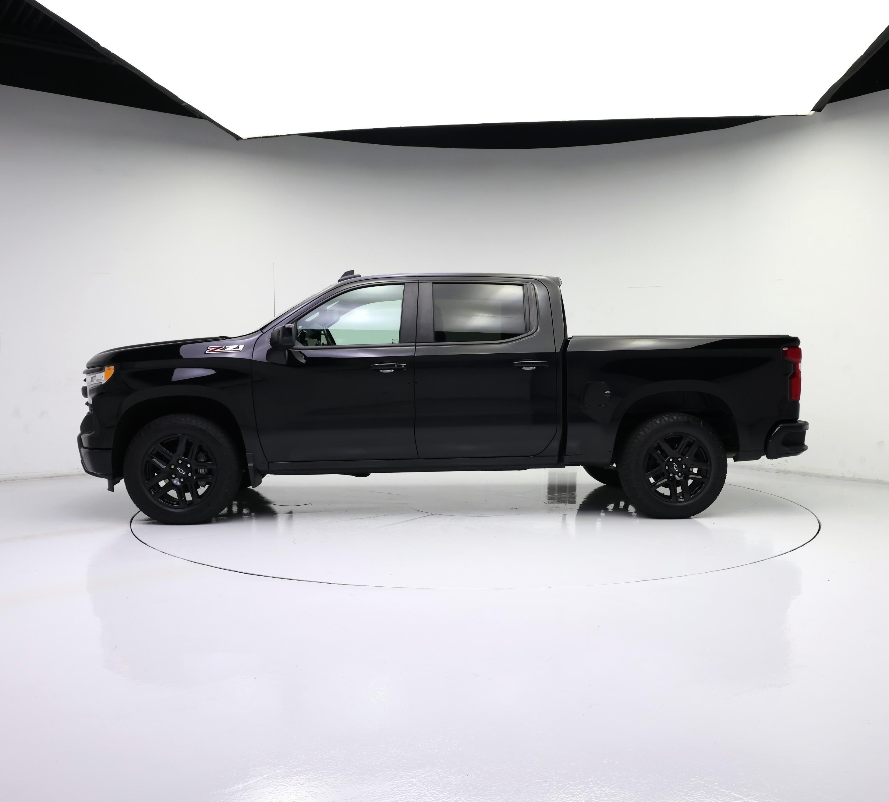 Thumbnail: 2023 Chevrolet Silverado 1500 - 3