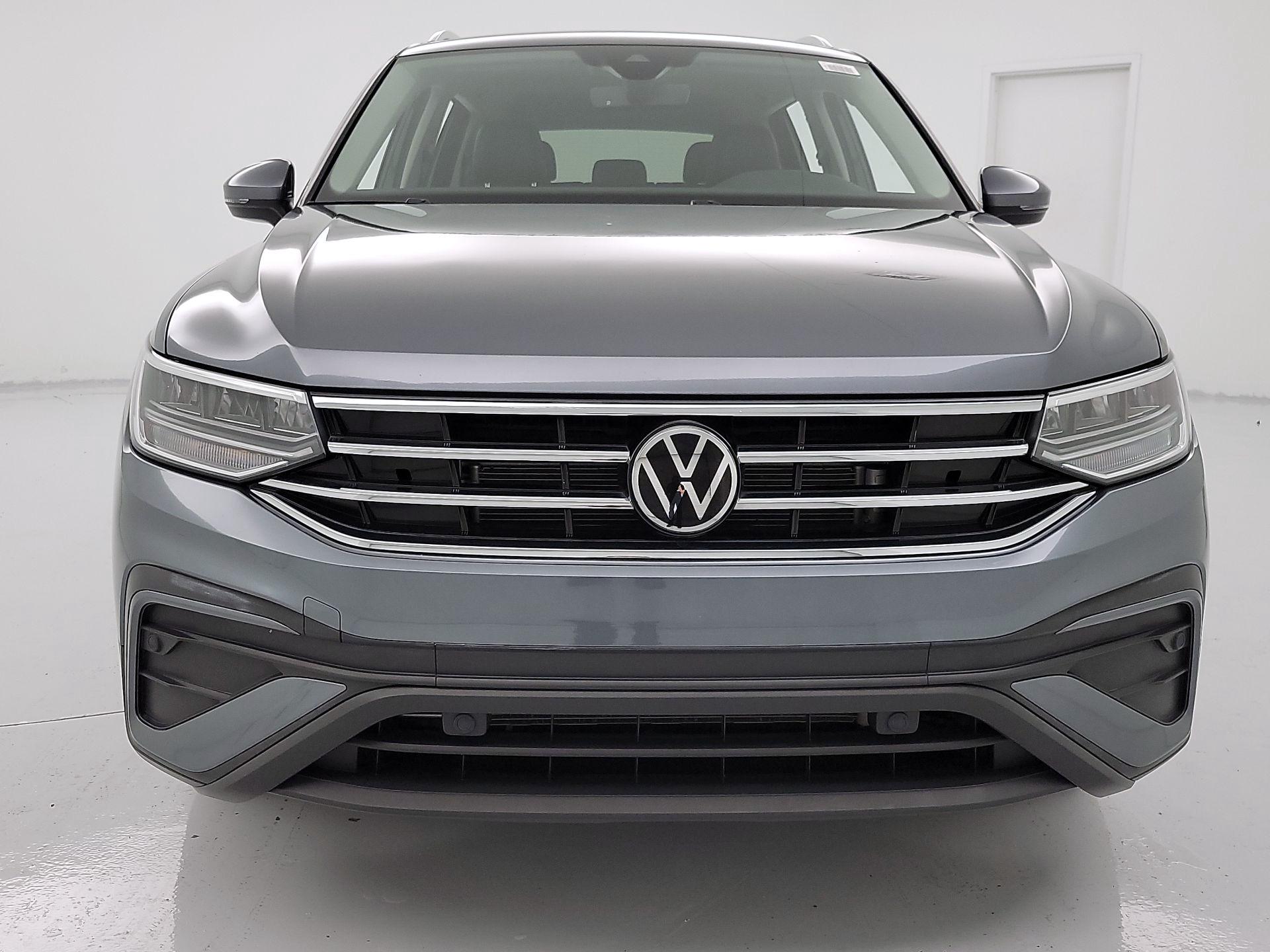 Thumbnail: 2022 Volkswagen Tiguan - 2