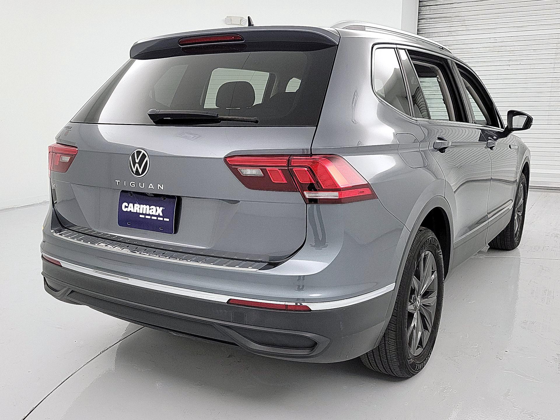 Thumbnail: 2022 Volkswagen Tiguan - 5