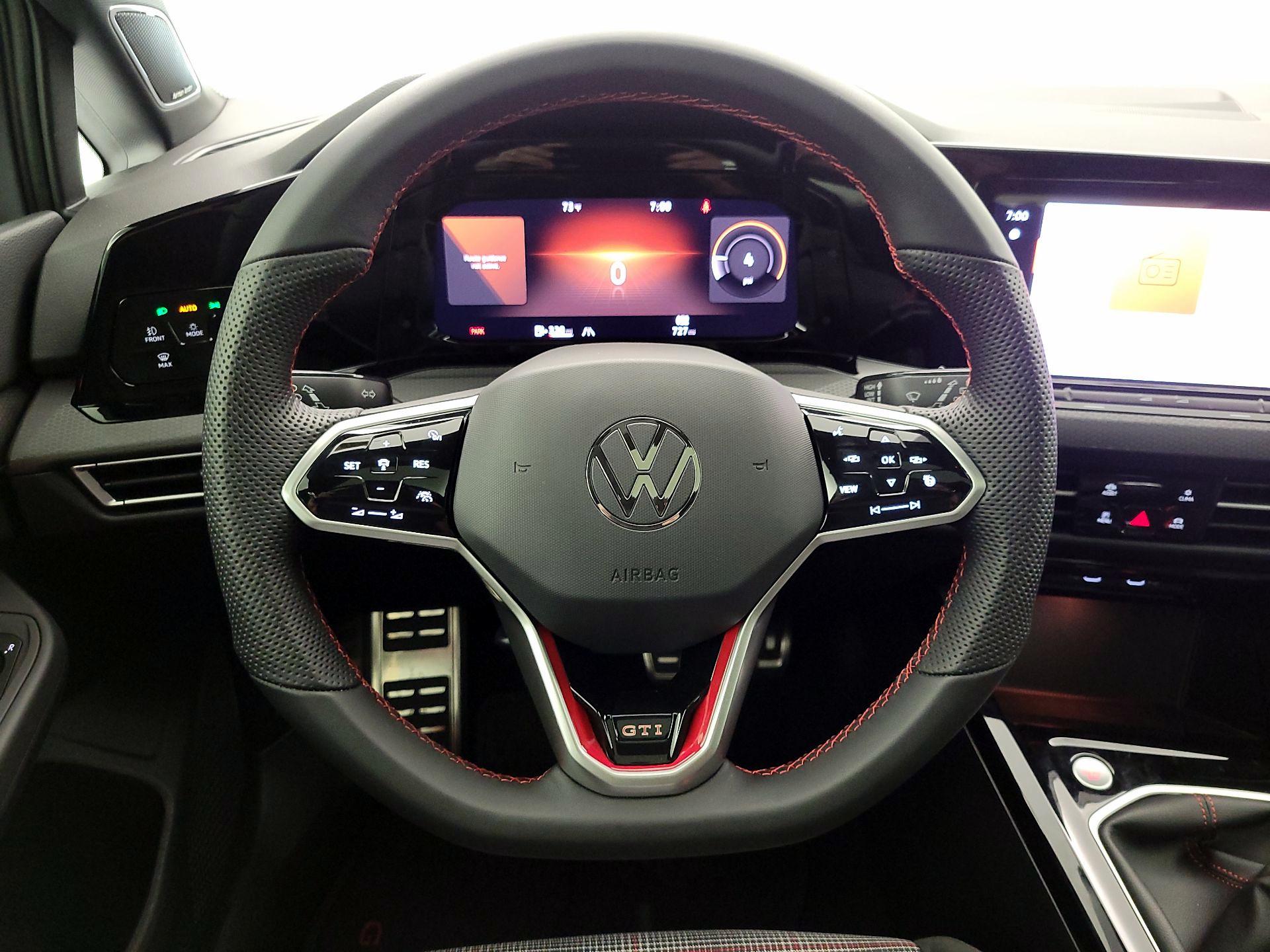 Thumbnail: 2024 Volkswagen Golf - 10