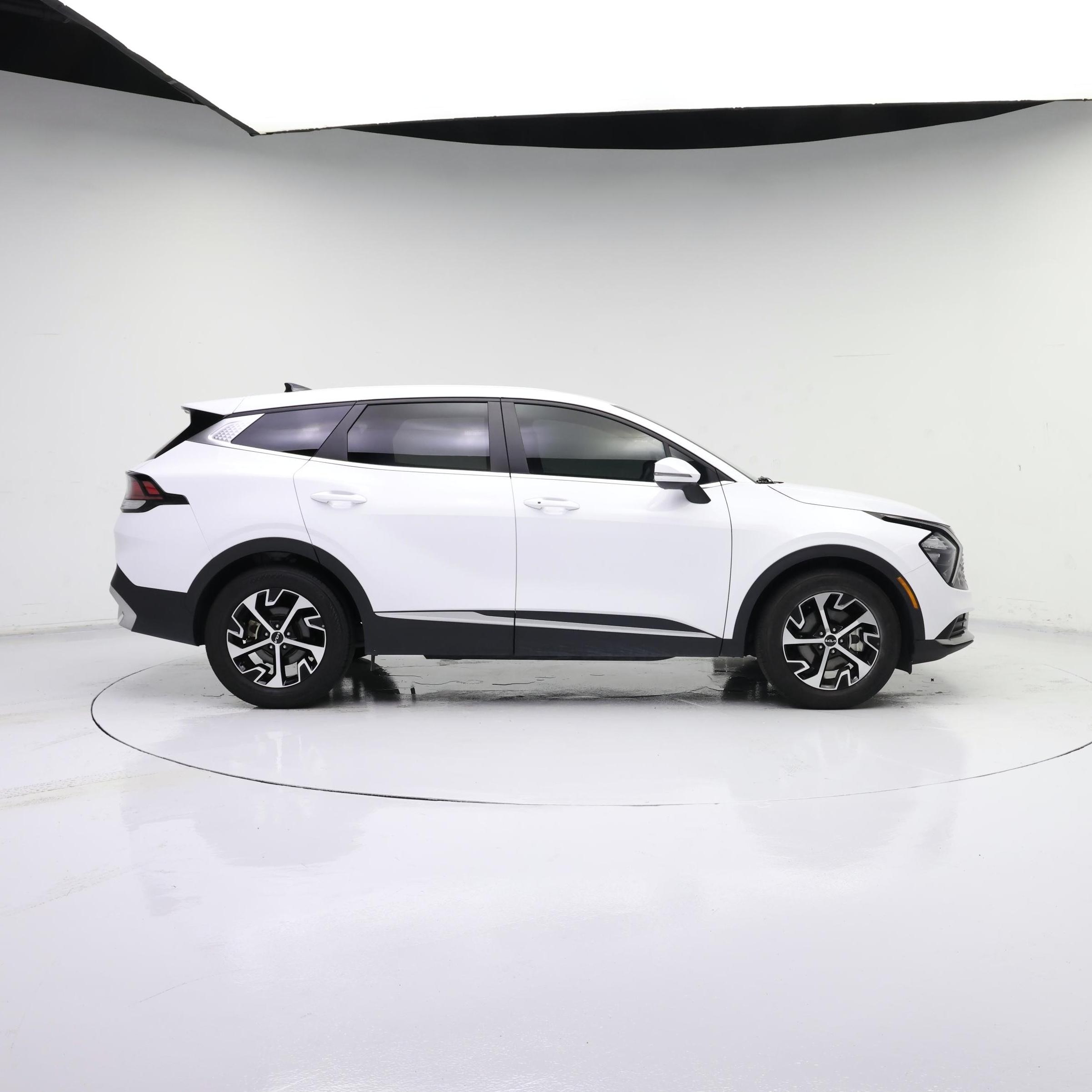 Thumbnail: 2023 Kia Sportage - 7