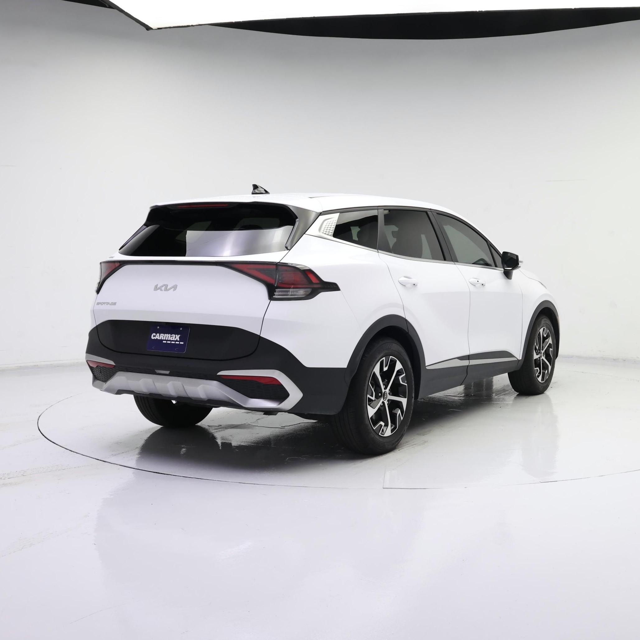 Thumbnail: 2023 Kia Sportage - 8