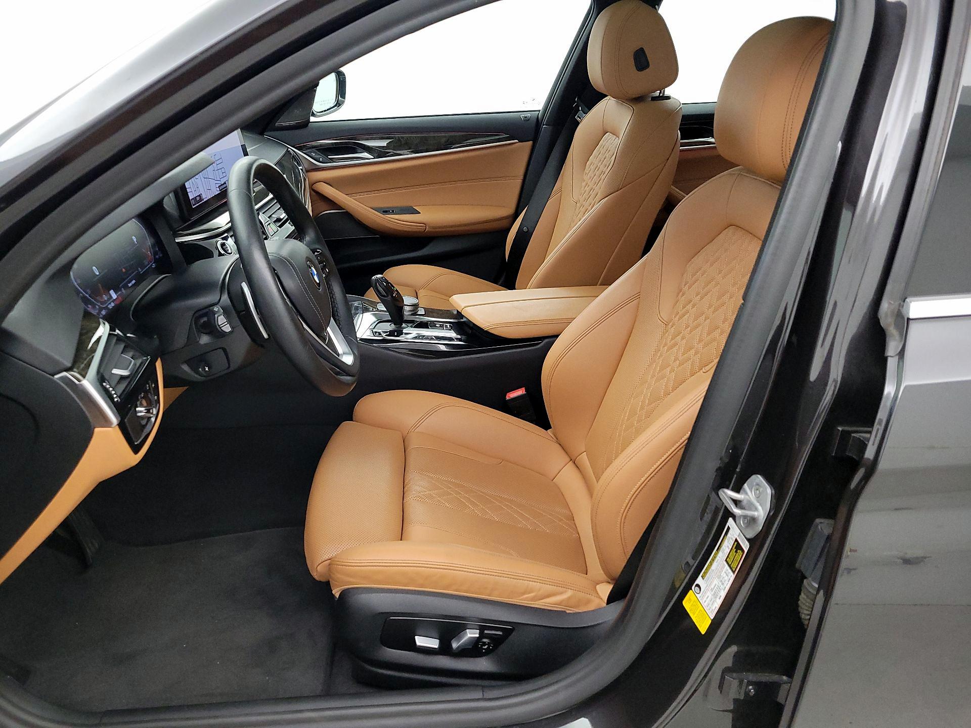 Thumbnail: 2021 BMW 5 Series - 11