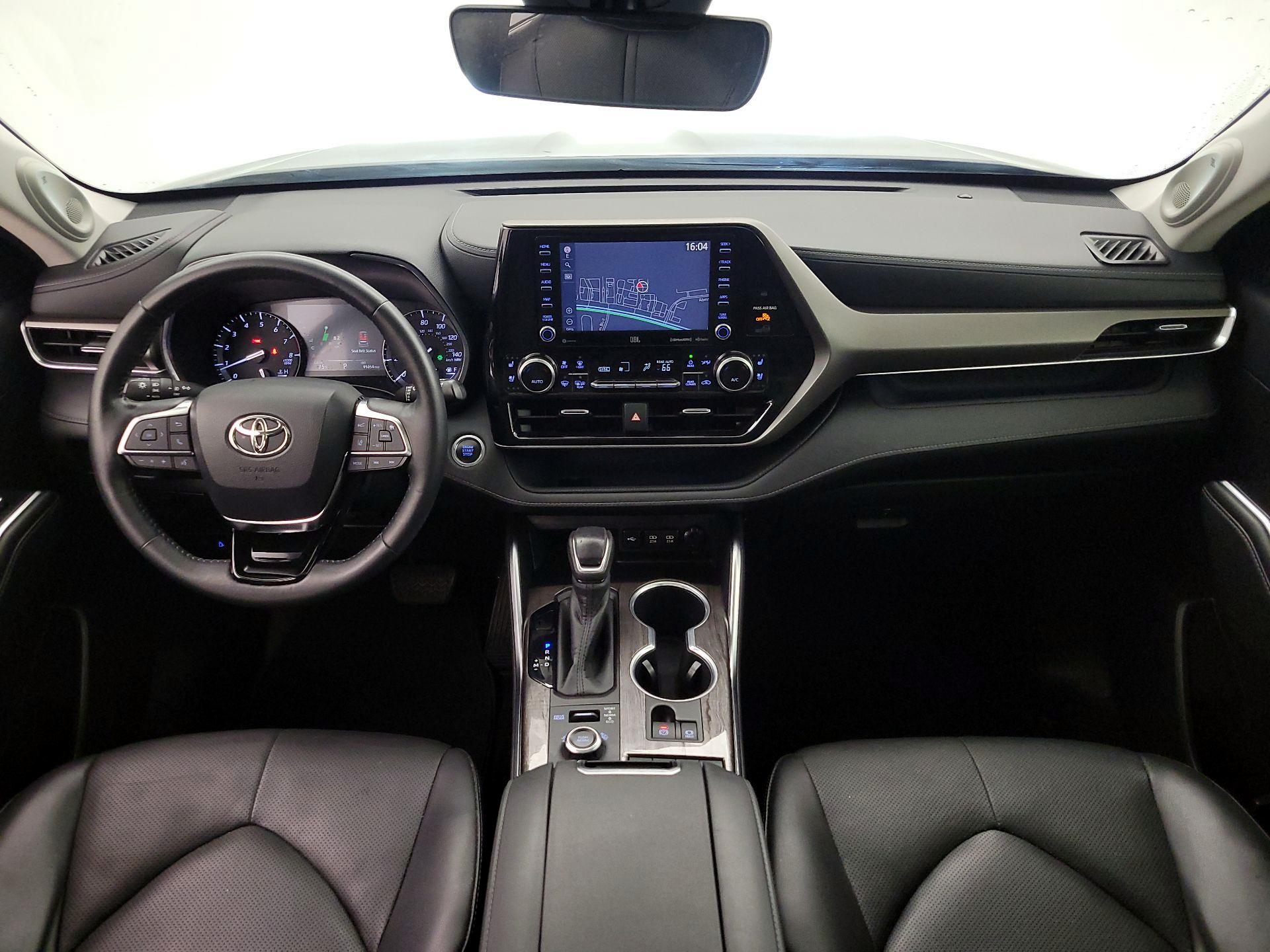 Thumbnail: 2020 Toyota Highlander - 9