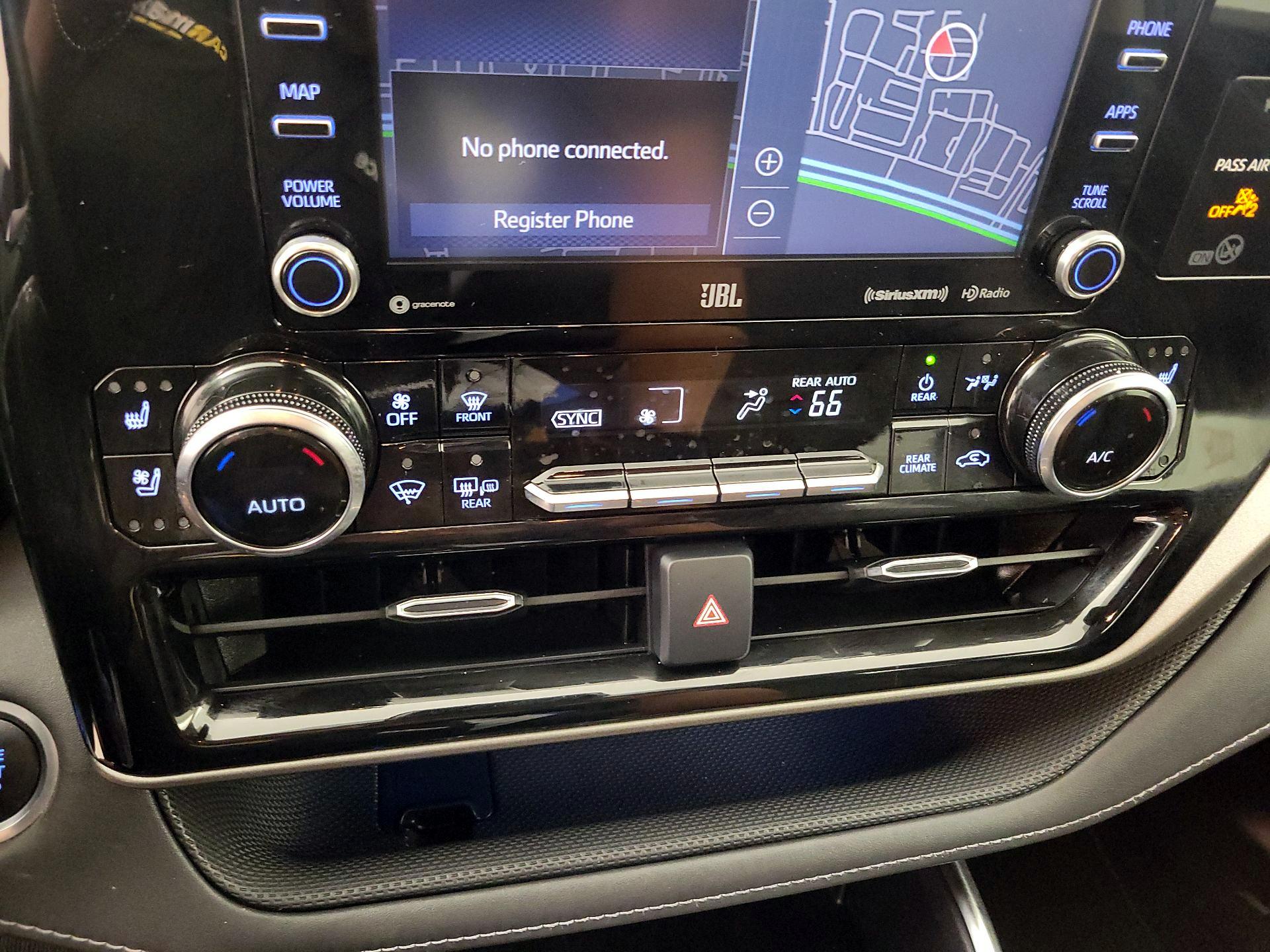 Thumbnail: 2020 Toyota Highlander - 17