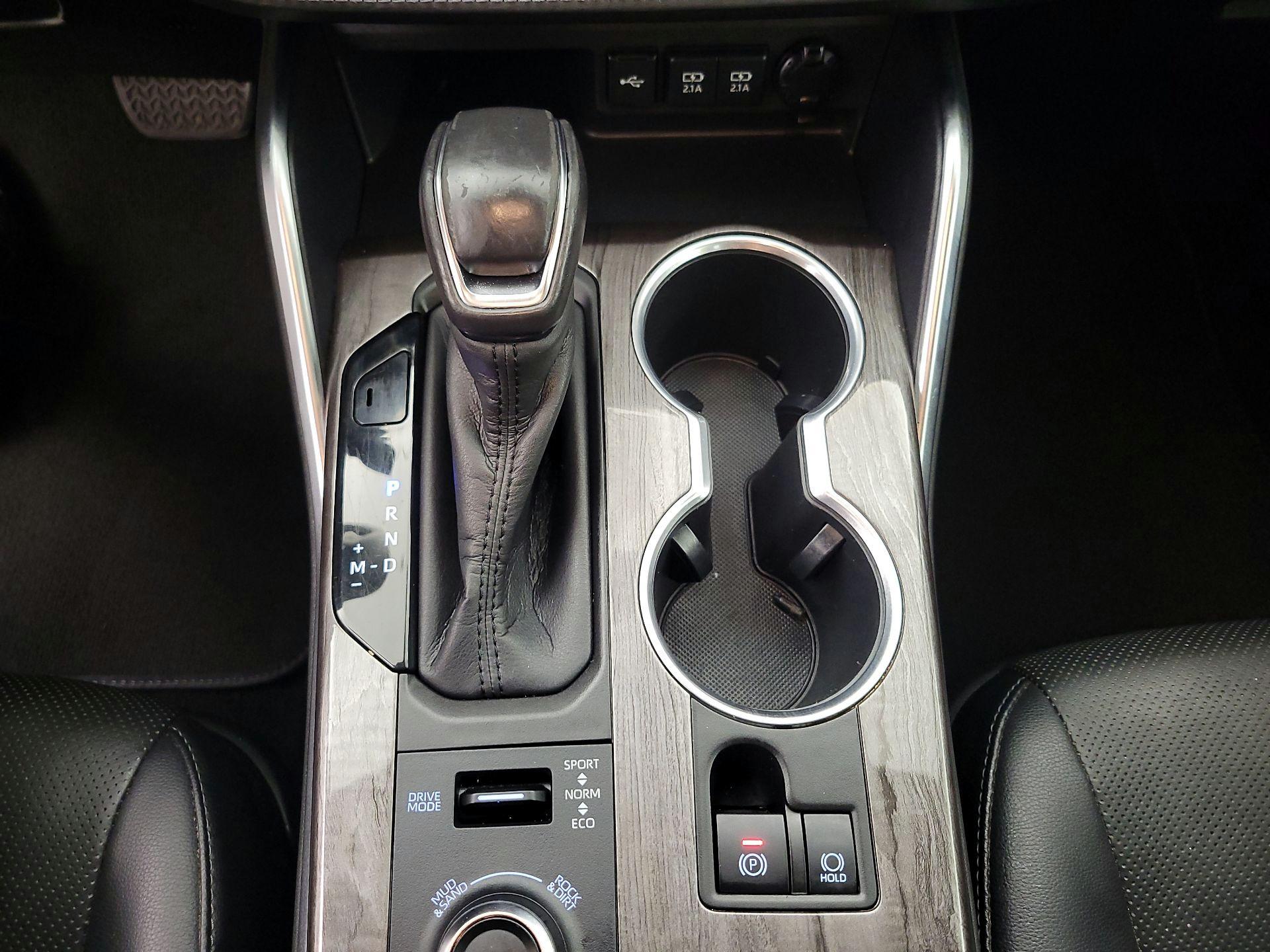 Thumbnail: 2020 Toyota Highlander - 18