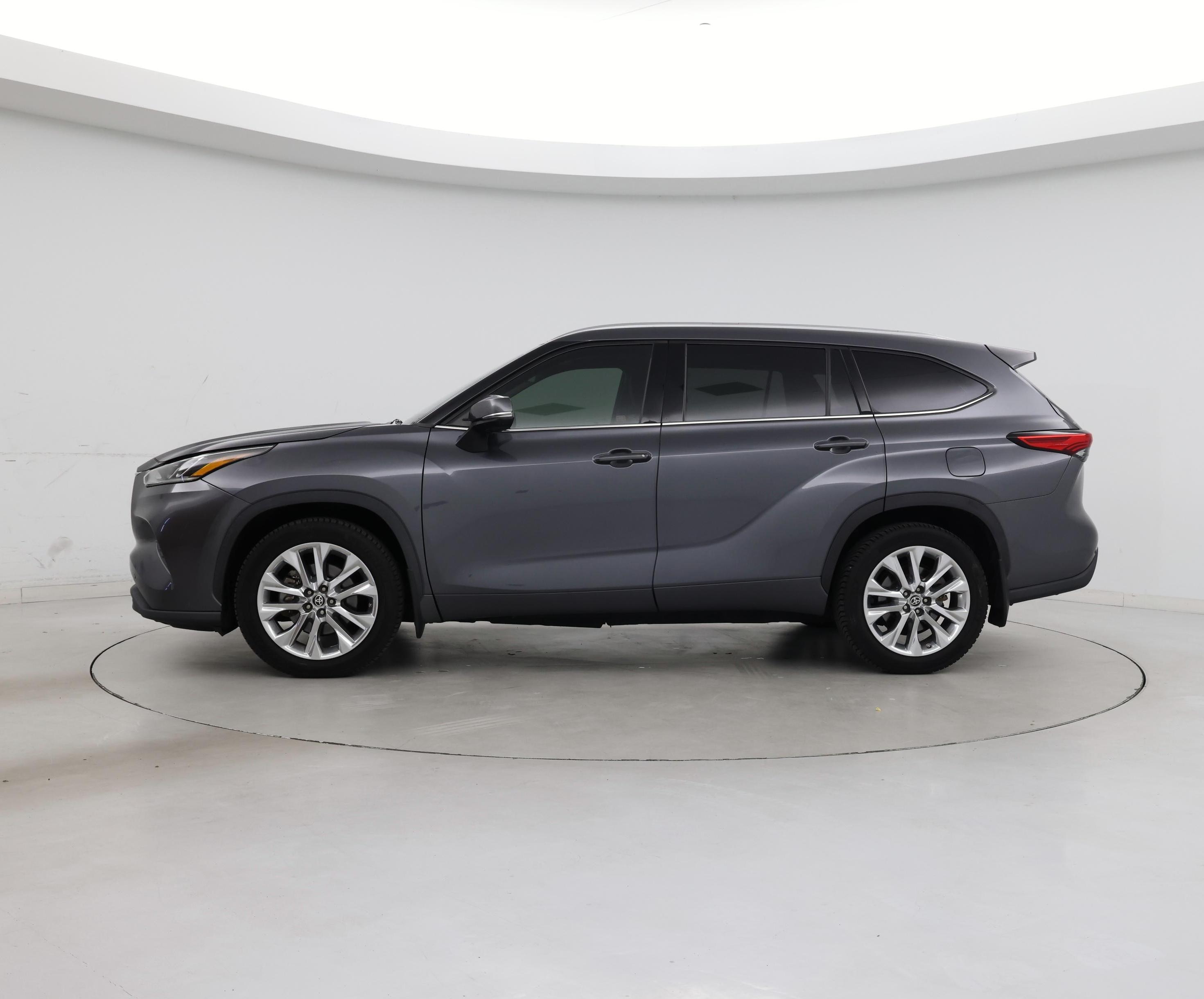 Thumbnail: 2020 Toyota Highlander - 3