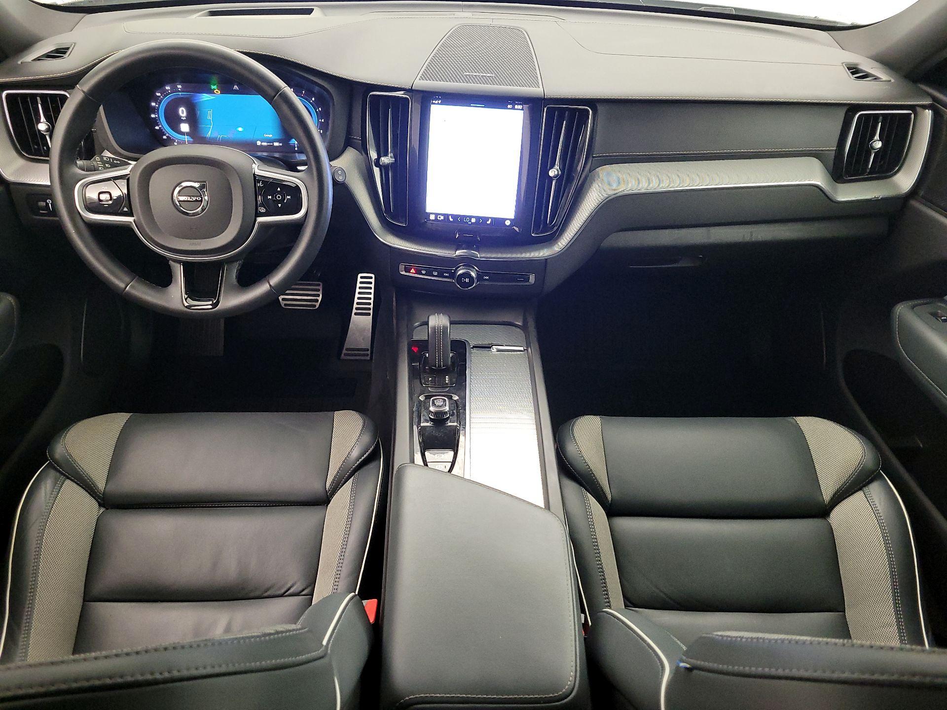 Thumbnail: 2022 Volvo XC60 - 9