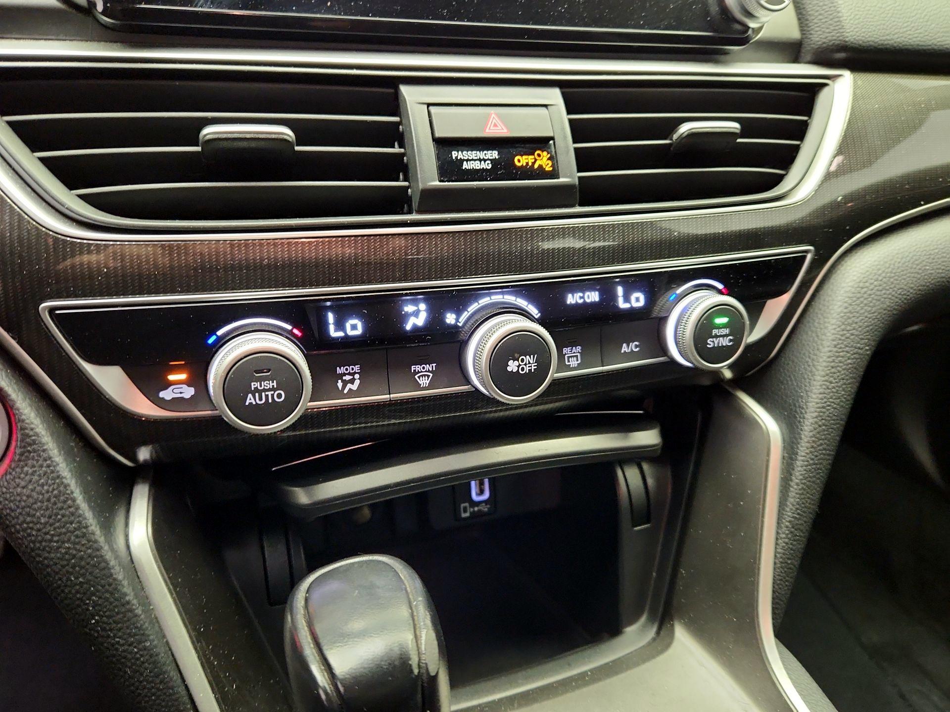 Thumbnail: 2018 Honda Accord - 16