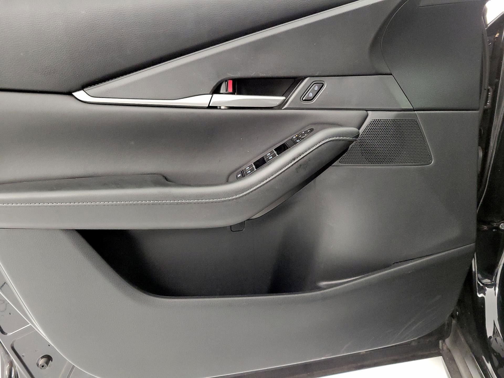 Thumbnail: 2022 Mazda CX-30 - 12