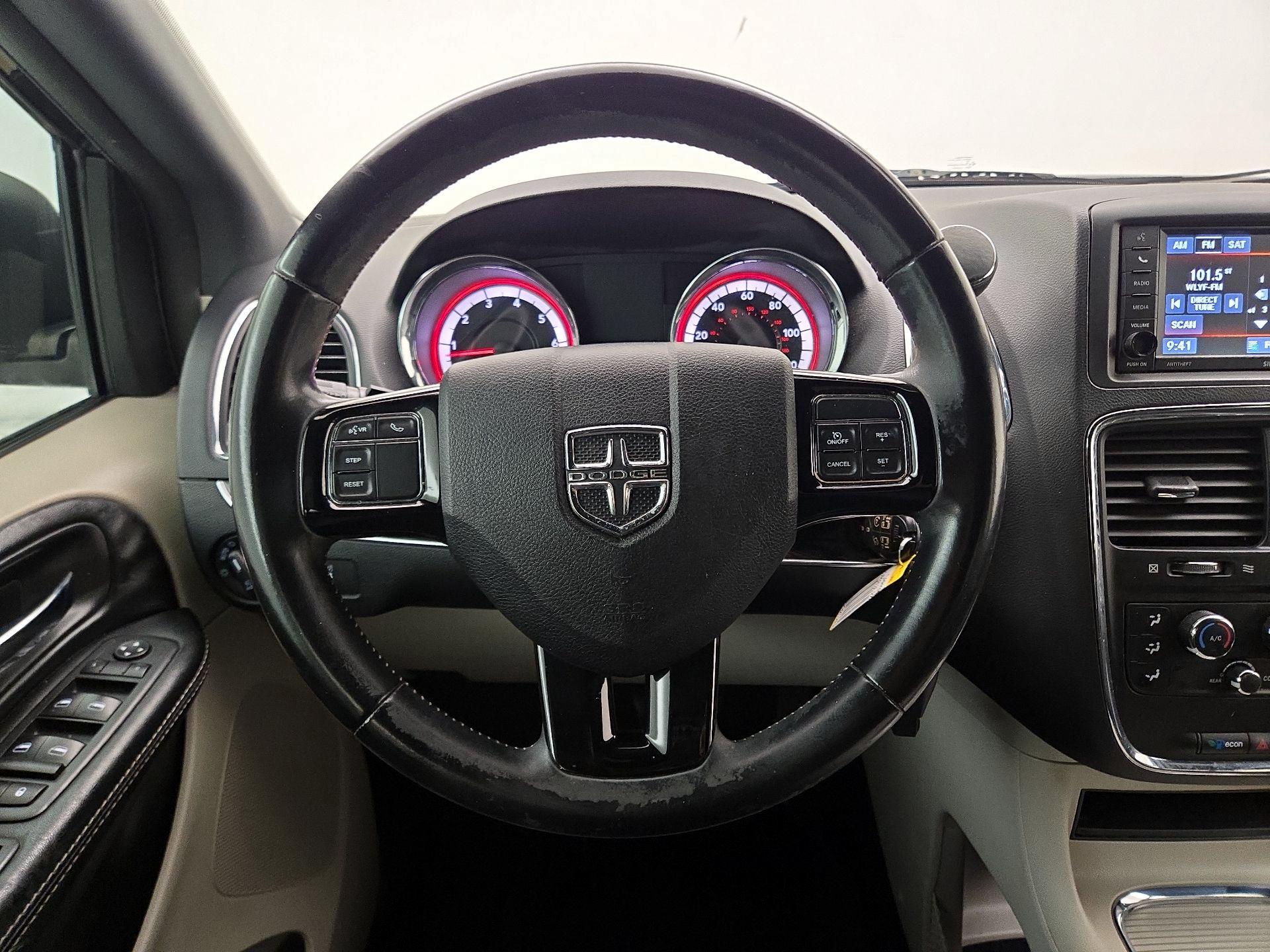 Thumbnail: 2018 Dodge Grand Caravan - 10