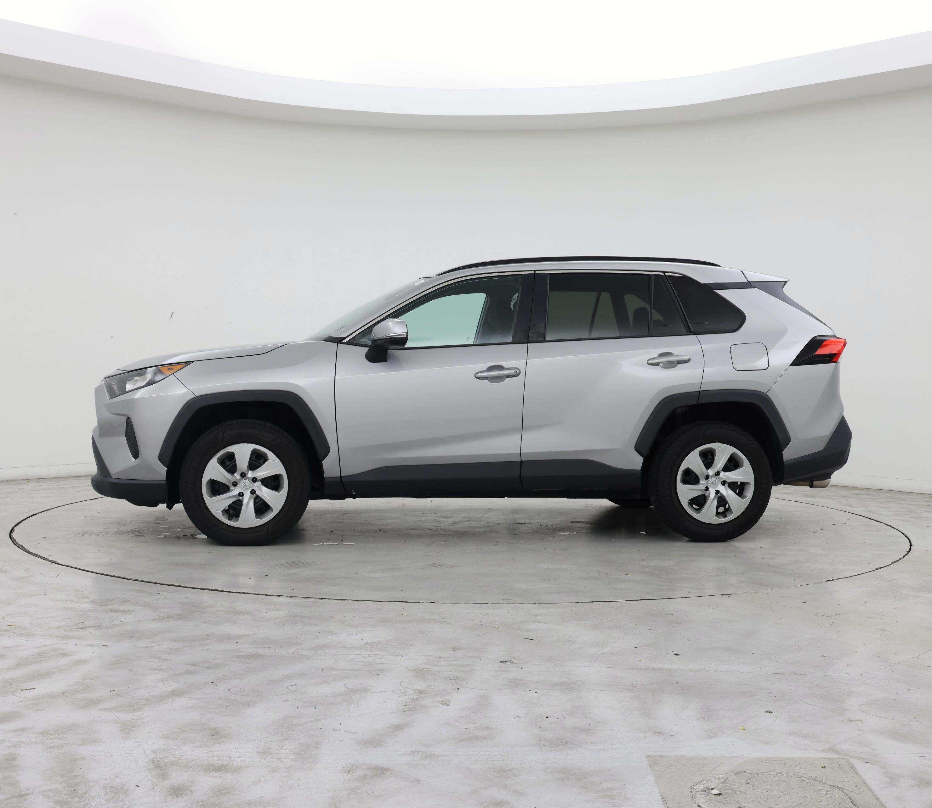 Thumbnail: 2020 Toyota RAV4 - 3