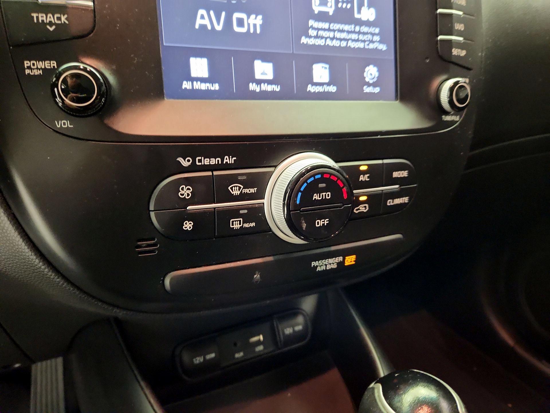 Thumbnail: 2018 Kia Soul - 16