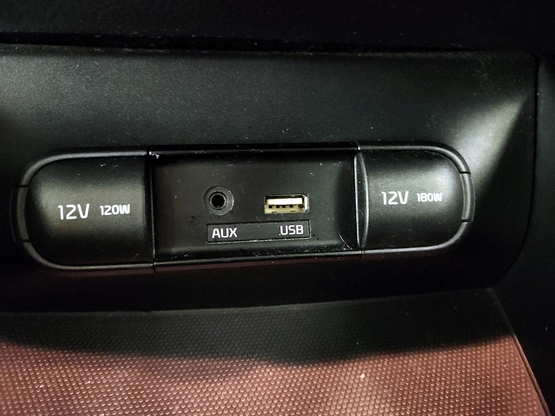 Thumbnail: 2018 Kia Soul - 18