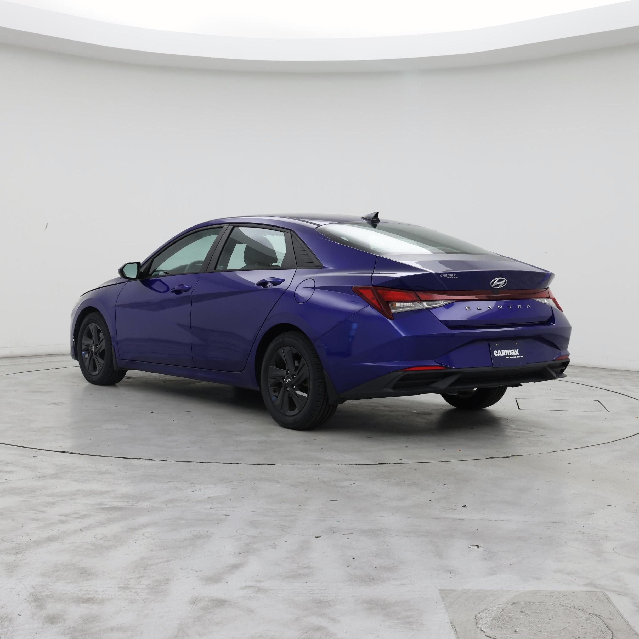 Thumbnail: 2022 Hyundai Elantra - 2