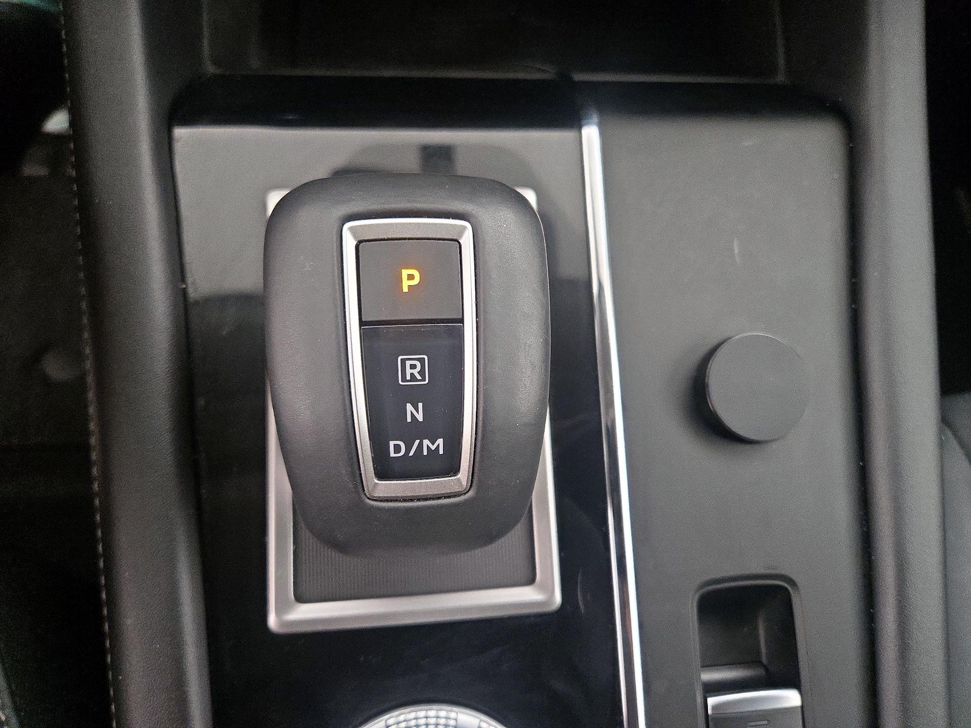 Thumbnail: 2022 Mitsubishi Outlander - 18