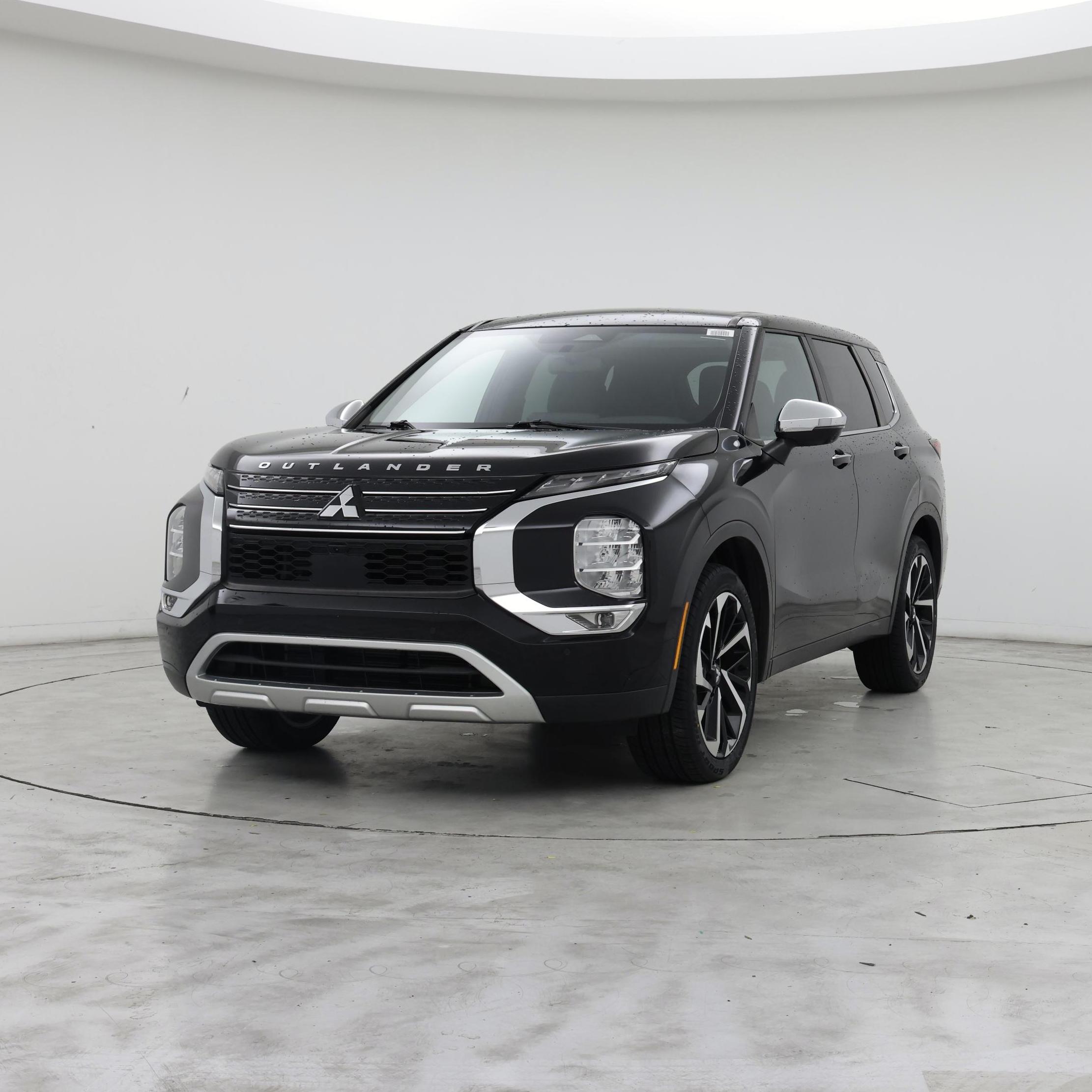 Thumbnail: 2022 Mitsubishi Outlander - 4