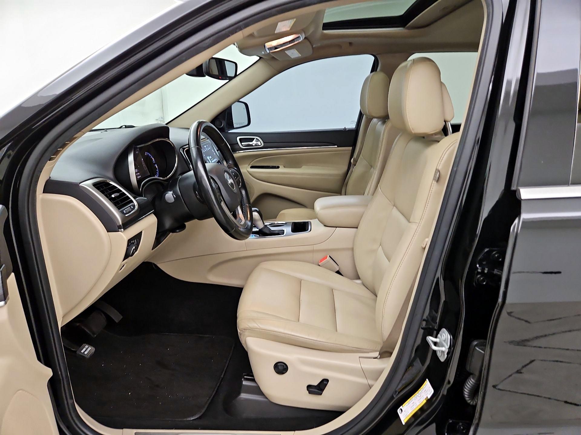 Thumbnail: 2020 Jeep Grand Cherokee - 11