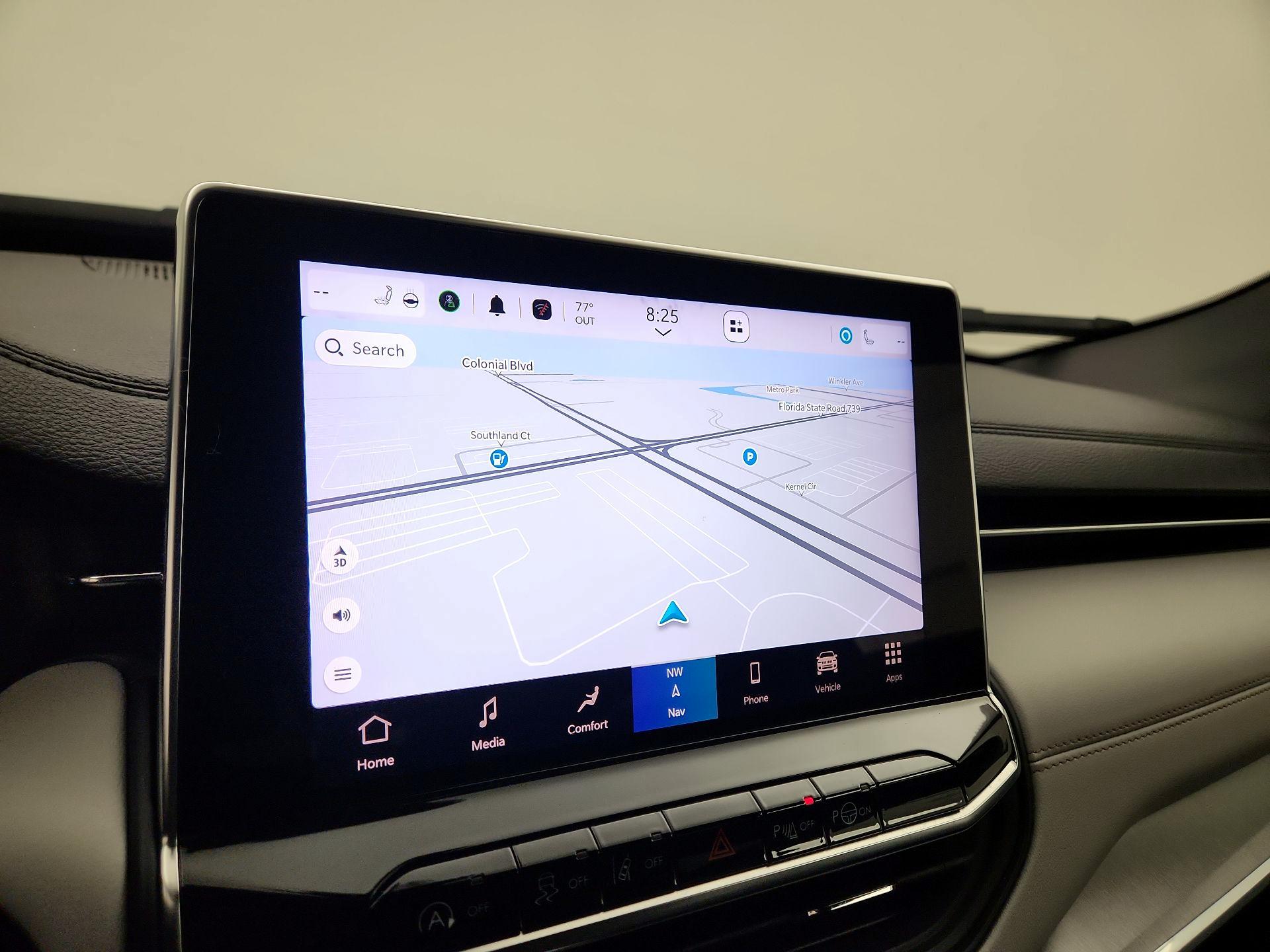 Thumbnail: 2023 Jeep Compass - 14