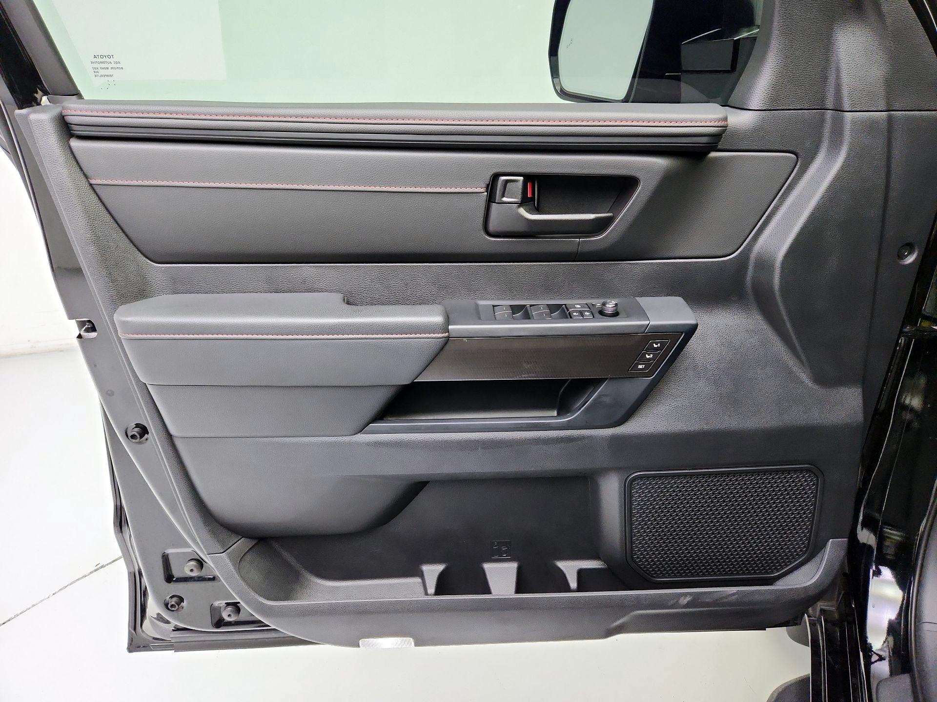 Thumbnail: 2023 Toyota Sequoia - 12