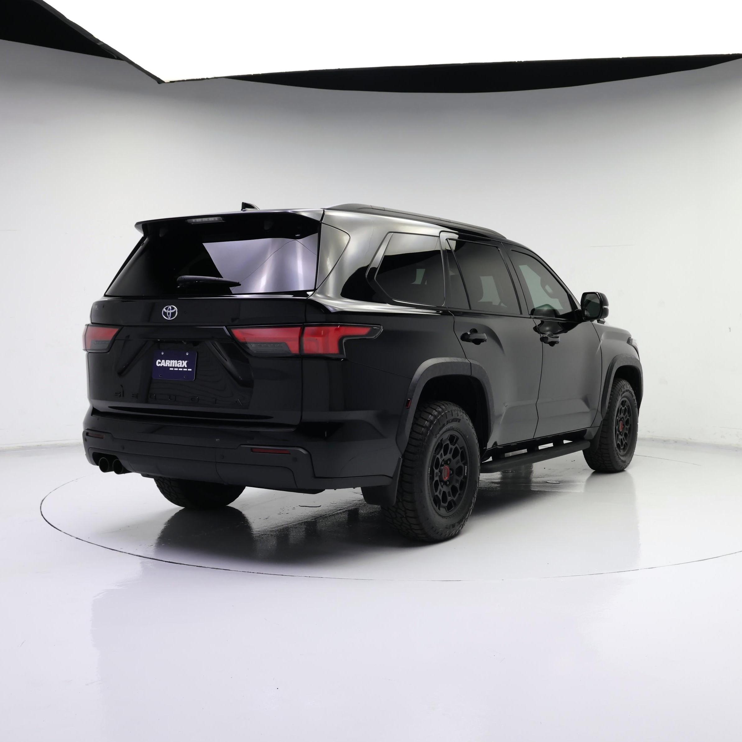 Thumbnail: 2023 Toyota Sequoia - 8